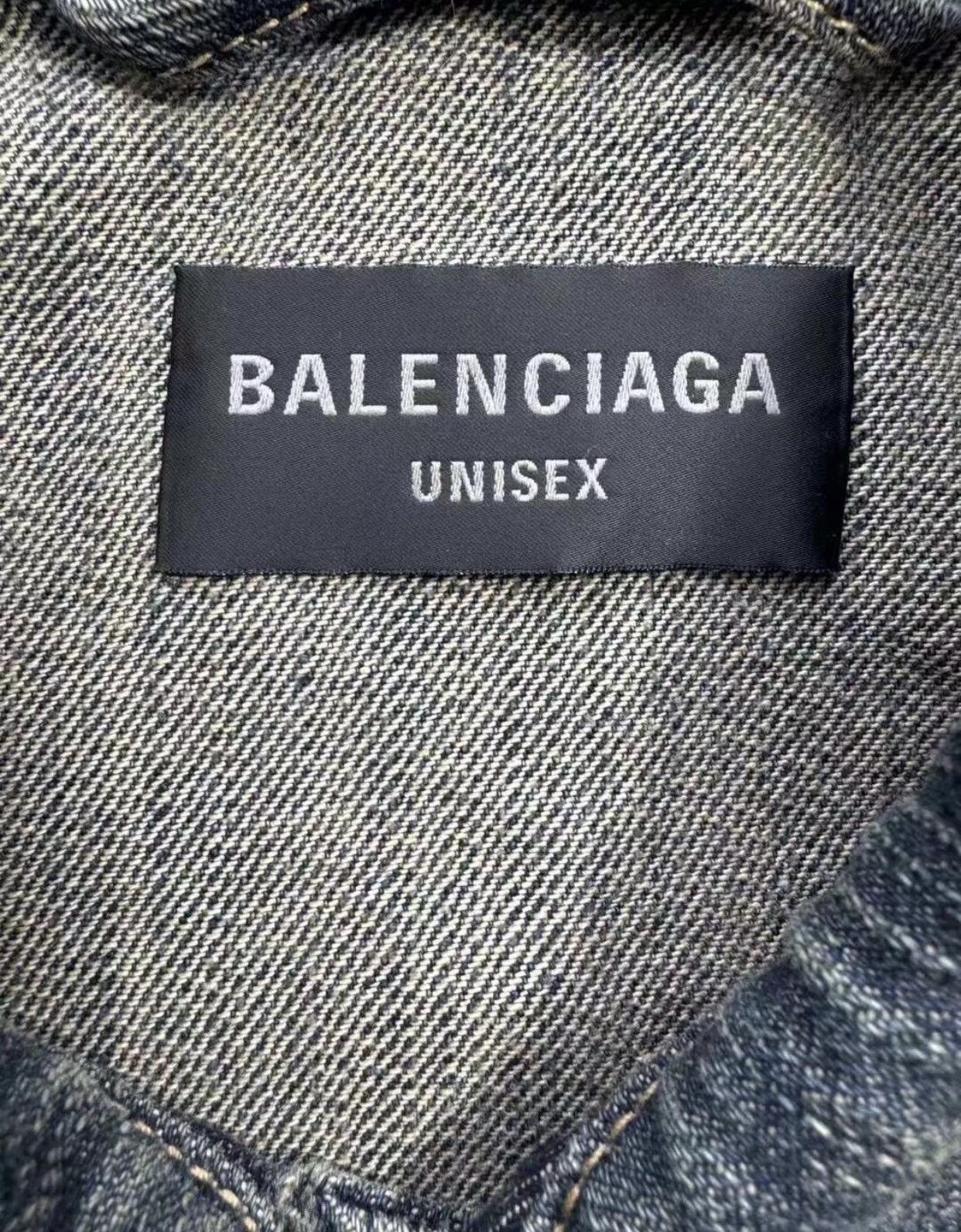 Balenciaga Balenciaga Mud Dye Destruction Double B Bitcoin Denim Jacket Size US S / EU 44-46 / 1 - 5 Thumbnail