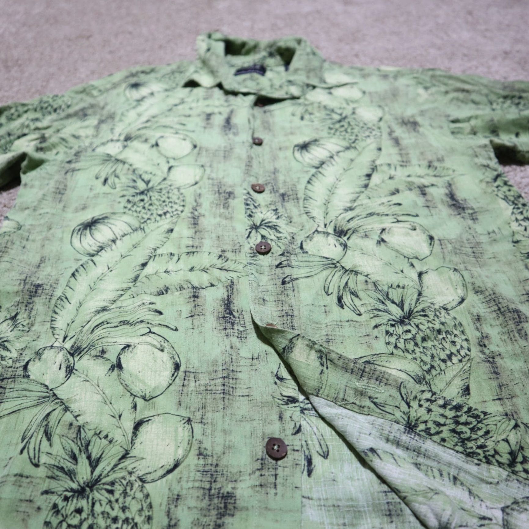 Izod IZOD Shirt Button-Up Short Sleeve Green Silk Rayon Men S, 90s Beach Outdoor Casual, Travel, Pocket, Button-Front, Collared Size US S / EU 44-46 / 1 - 4 Thumbnail