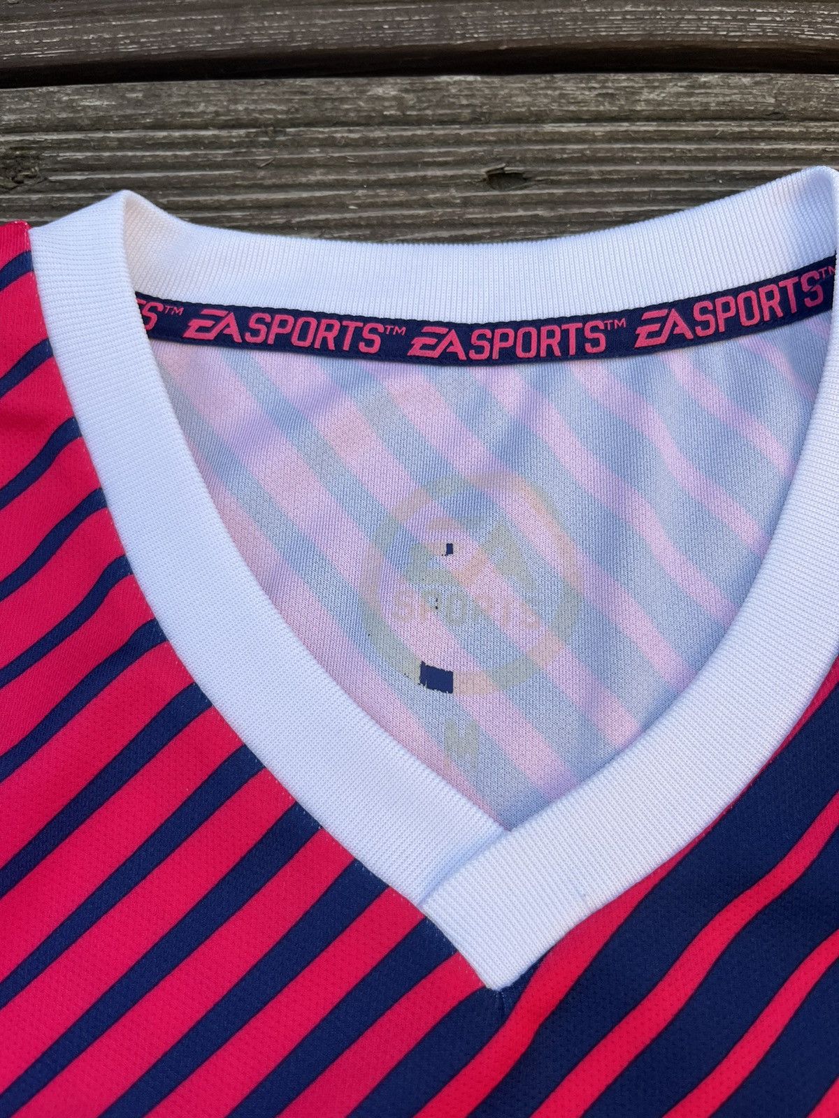 Other FIFA 18 Ea Sports Soccer Football Jersey M Size US M / EU 48-50 / 2 - 5 Thumbnail