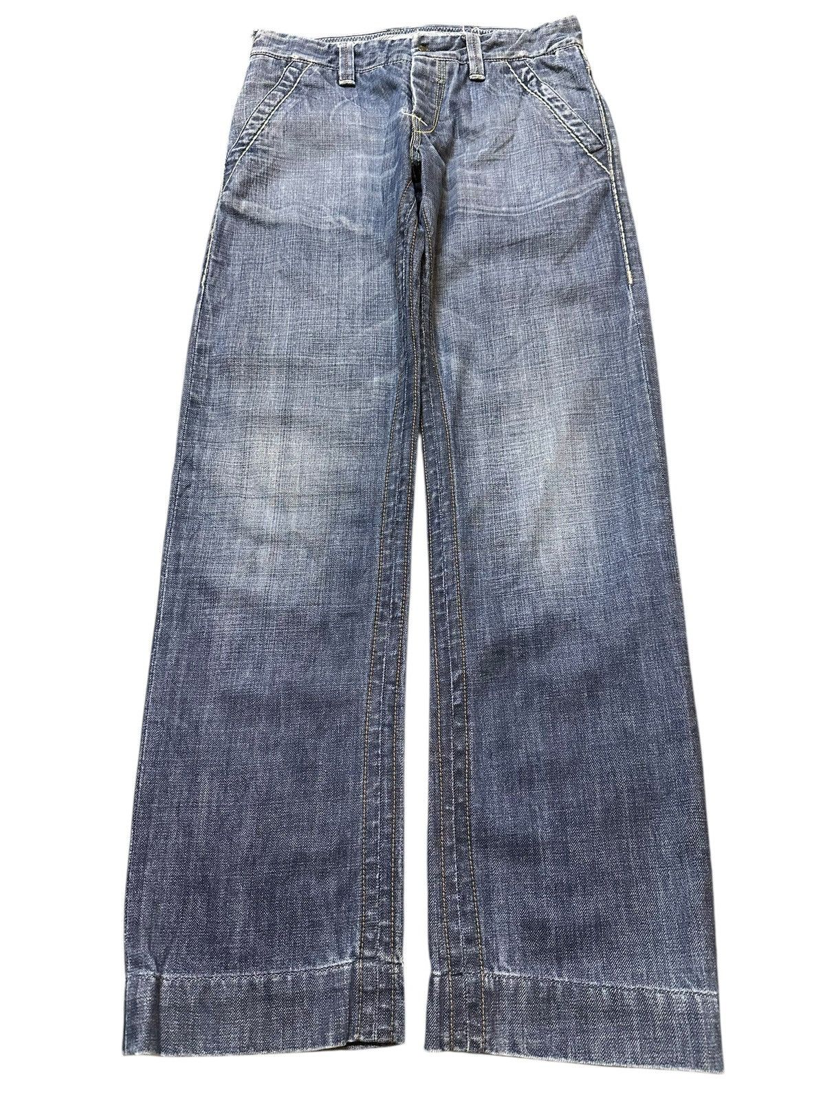 Japanese Brand Vintage Japanese Brand Blue Wash Faded Style Loose Jeans Size US 30 / EU 46 - 1 Thumbnail
