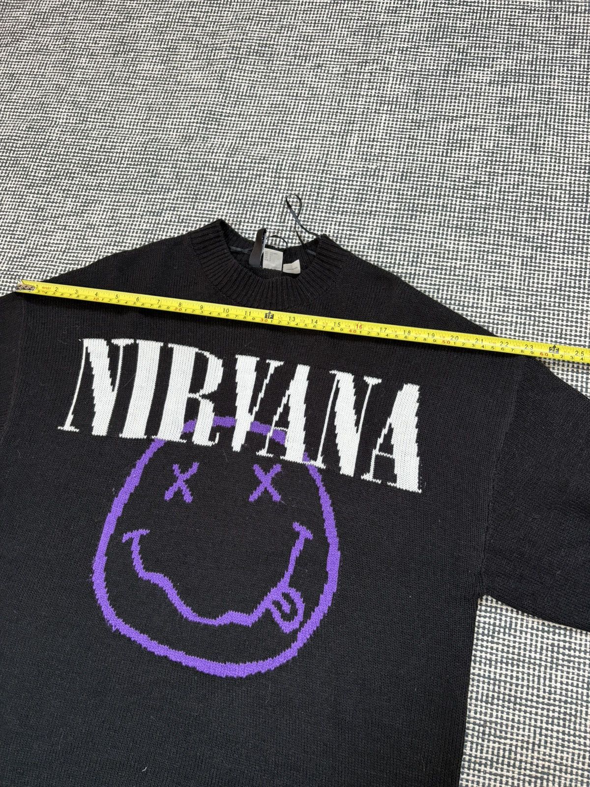 Nirvana H&M Nirvana fuzzy knit jumper sweater grunge alt avant garde Size US S / EU 44-46 / 1 - 9 Thumbnail