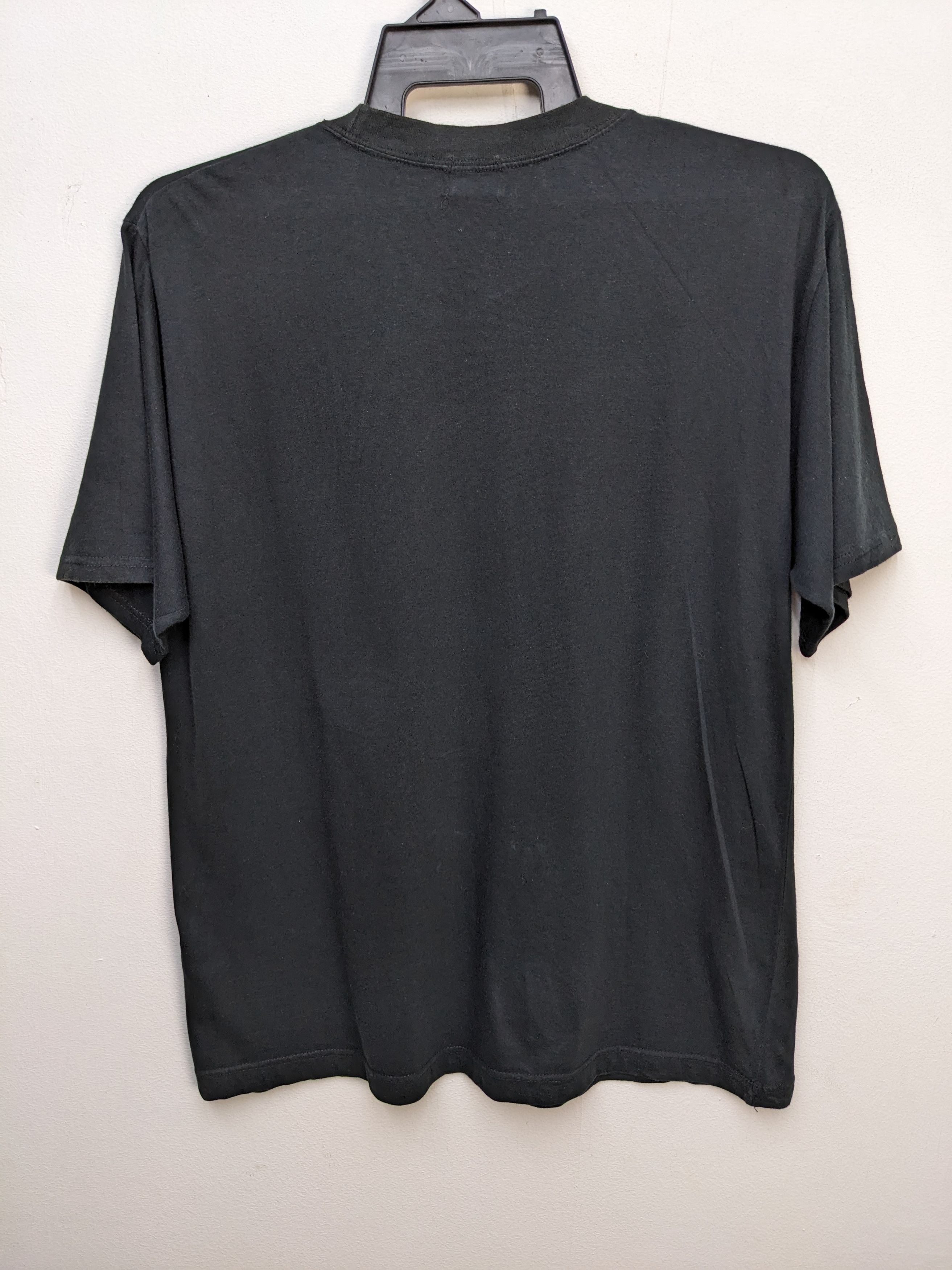 Tommy Hilfiger Vintage Tommy Hilfiger Flag Logo Black Tshirt Size US L / EU 52-54 / 3 - 2 Thumbnail