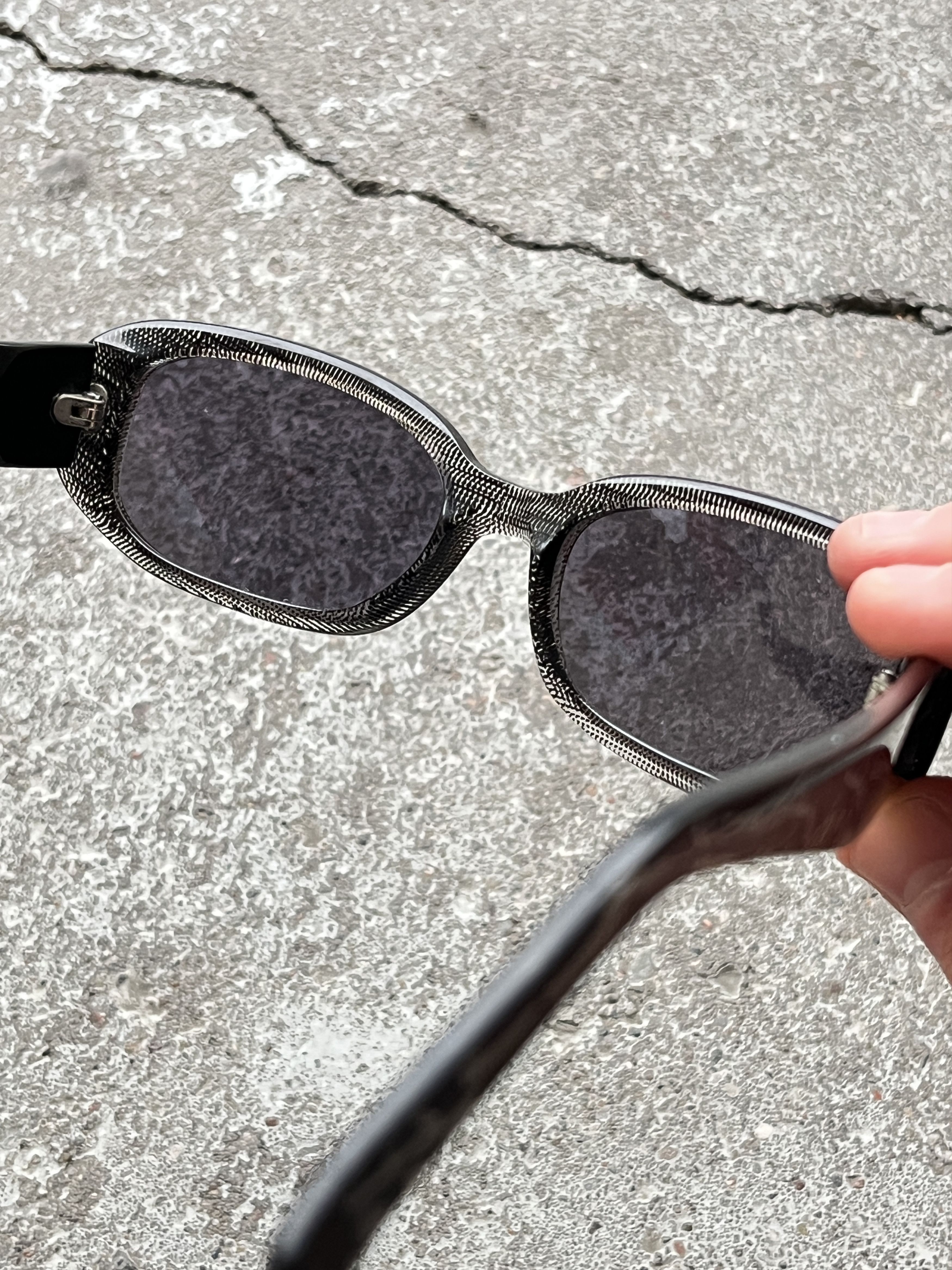 Other escada y2k 00s grey vintage sunglasses Size ONE SIZE - 2 Thumbnail
