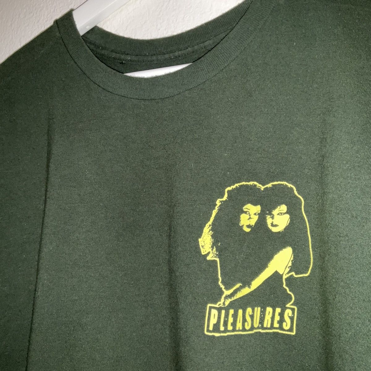 Pleasures Pleasures Goth Chicks T-shirt Size US L / EU 52-54 / 3 - 2 Thumbnail