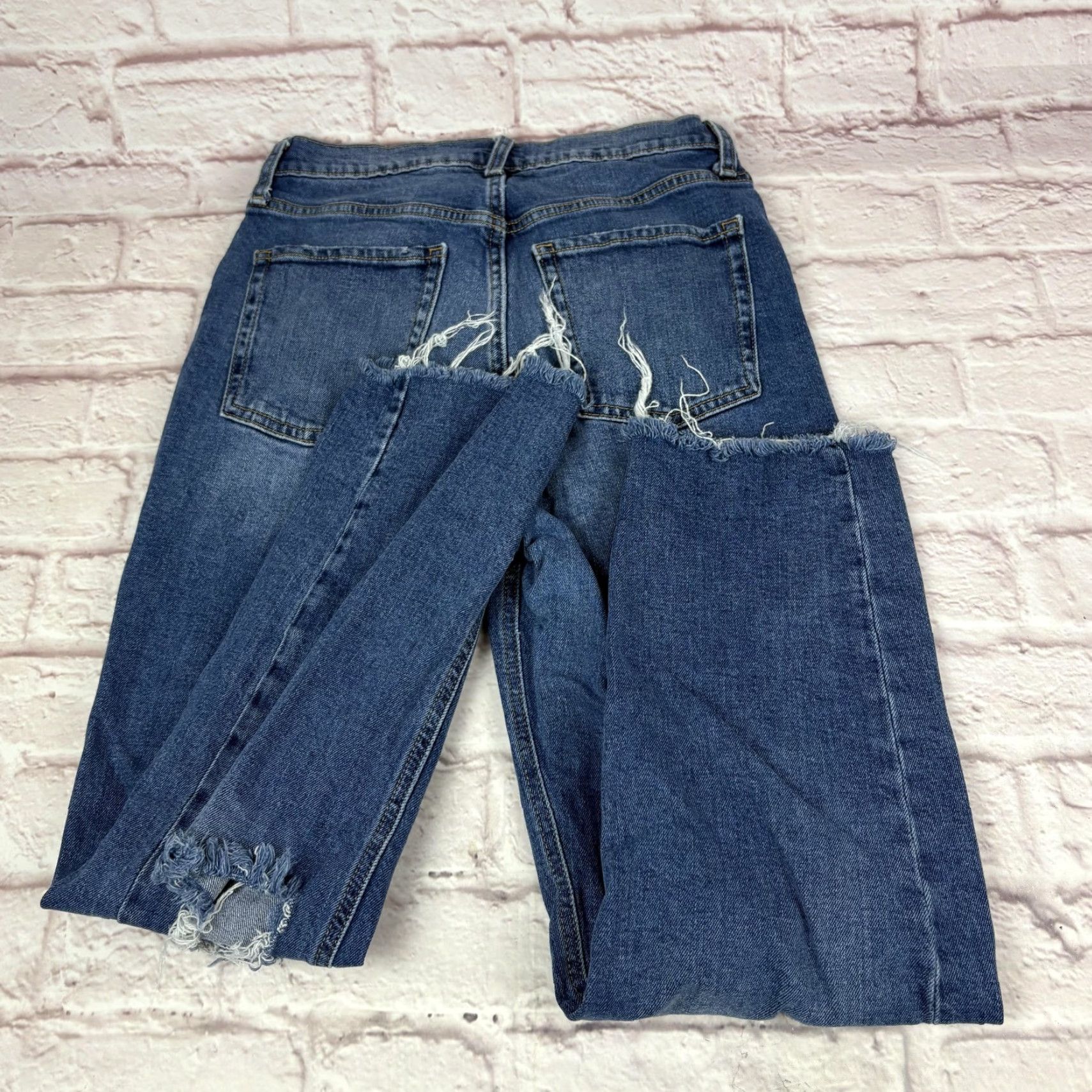 Old Navy Old Navy Jeans Womens 8 Blue Sky-Hi Straight Extra High Rise Distressed Denim Medium Blue 27 Inseam 27 In Womens Jeans Size 30" / US 8 / IT 44 - 7 Thumbnail