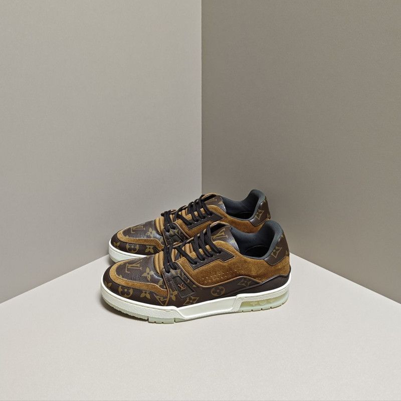 Louis Vuitton Louis Vuitton Stylish Low-Top Casual Trainers -2508 Size US 7 / EU 40 - 1 Thumbnail