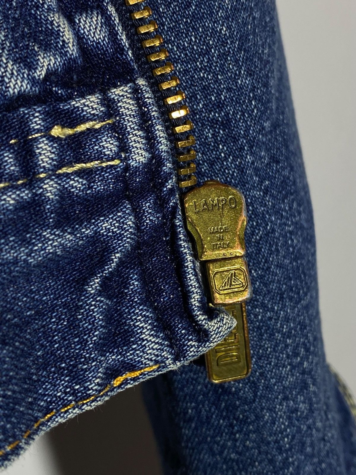Diesel Vintage 00s Diesel Sherpa Washed Denim Jacket Y2k Style Size M / US 6-8 / IT 42-44 - 13 Thumbnail
