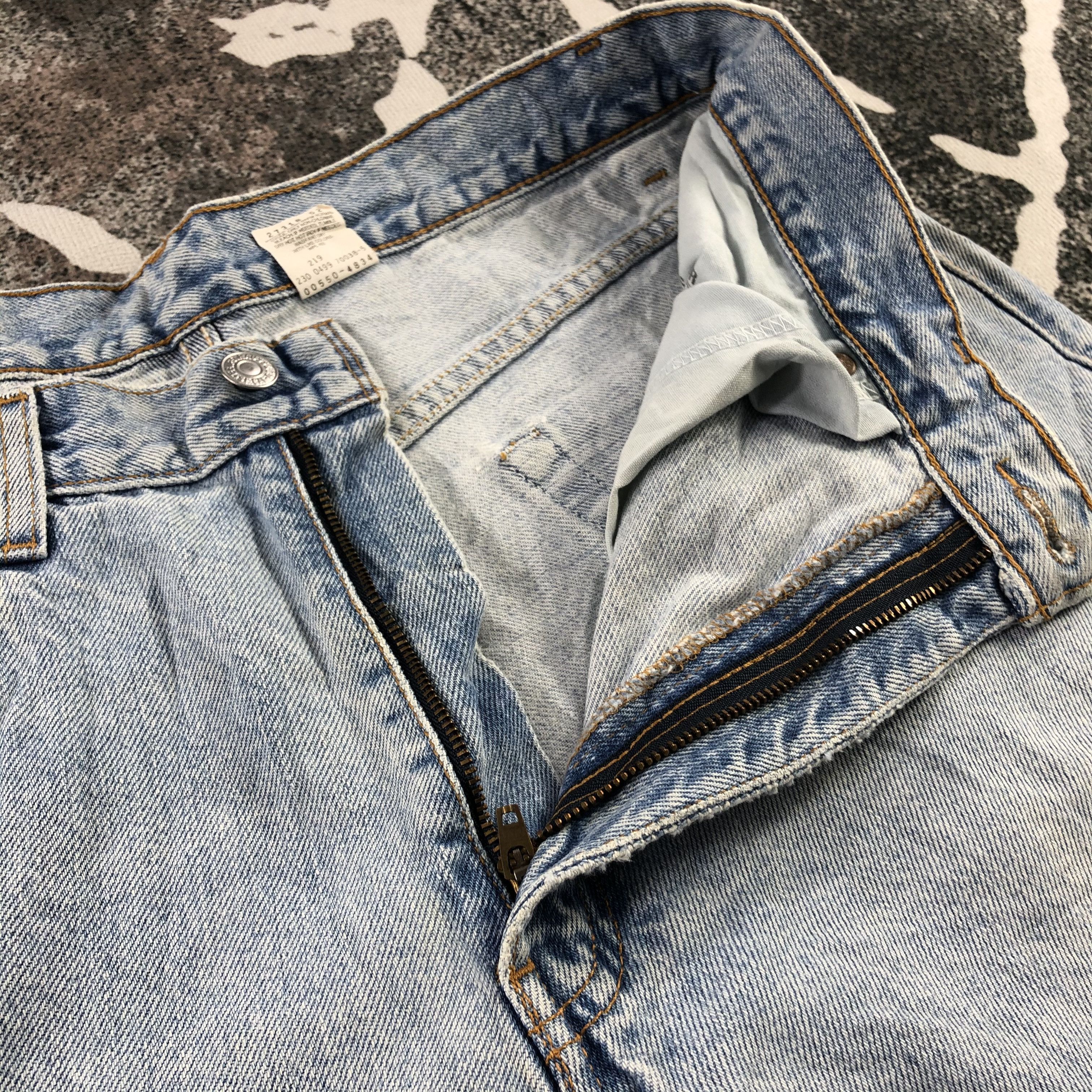 Levi's Vintage 90s Levis 550 Jeans Medium Wash Denim KJ1365 Size US 34 / EU 50 - 8 Thumbnail