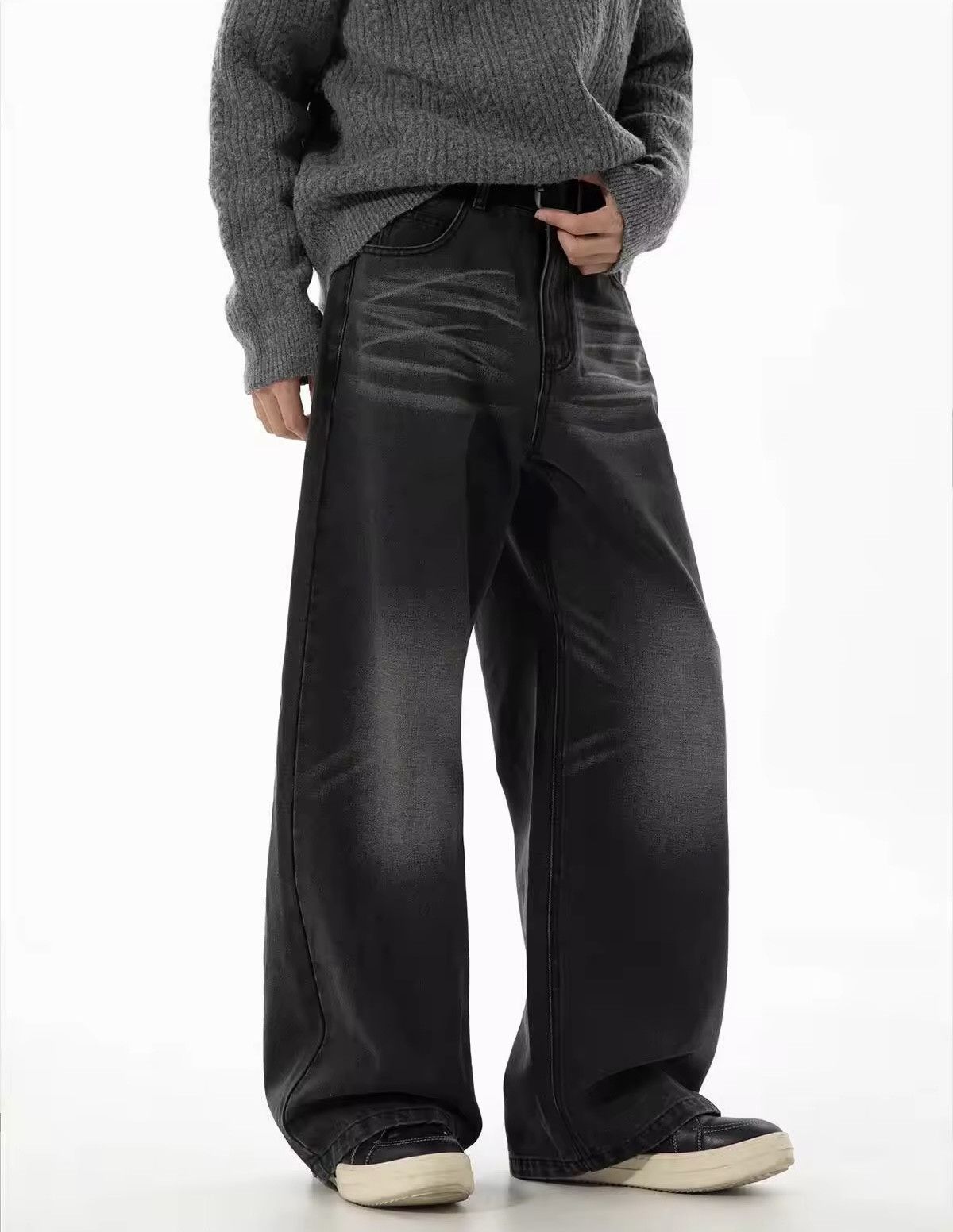 Japanese Brand Vintage Pleated Loose Jean Men Size US 30 / EU 46 - 2 Thumbnail