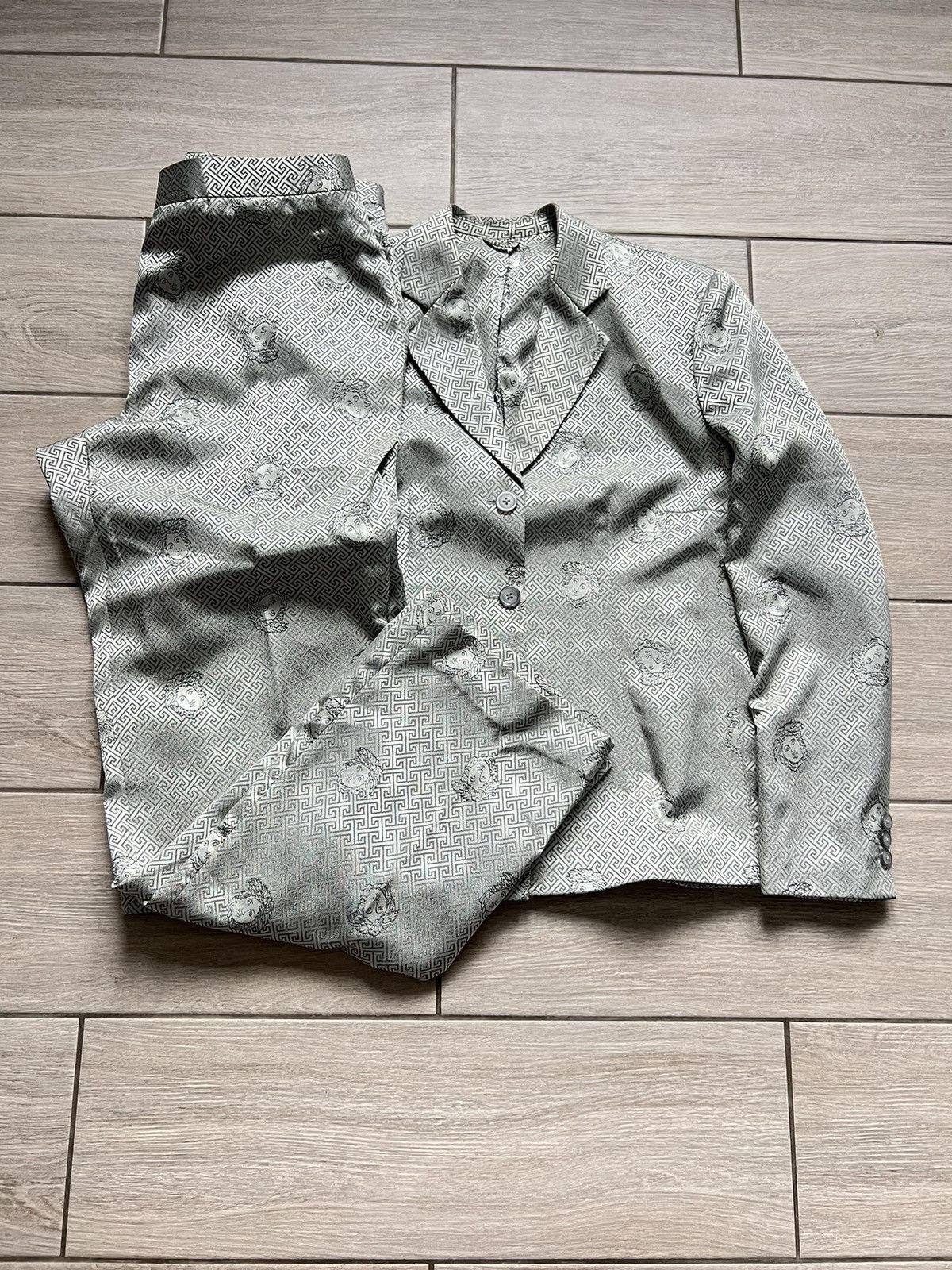 Versace Vintage Versace Blazer Pants Suits Monogram Archive Silver Size L / US 10 / IT 46 - 6 Thumbnail