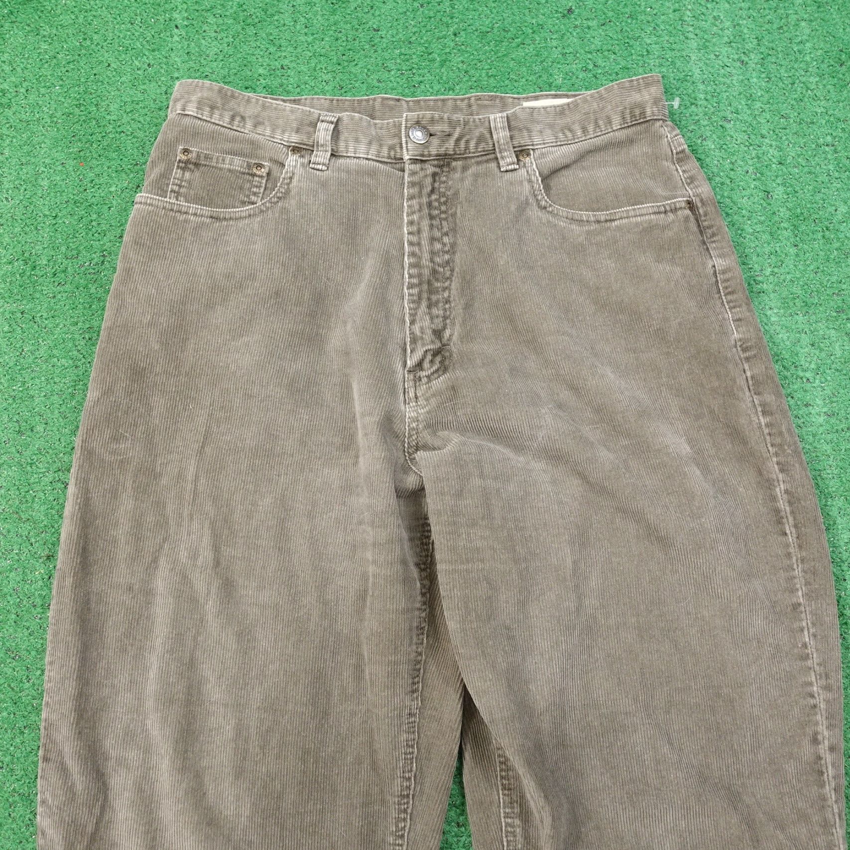 Eddie Bauer EDDIE BAUER Green Corduroy Chino Pants Womens Size 14 Regular Size 36" / US 14 / IT 50 - 2 Thumbnail