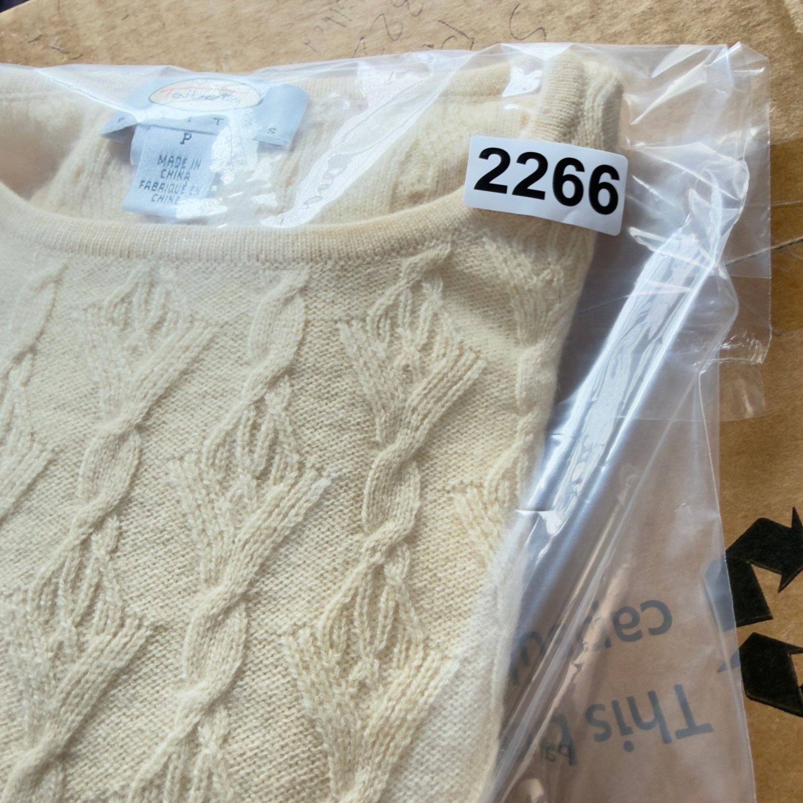 Talbots Talbots Petite 100% Cashmere Yellow Cable Knit Sweater Sz P Size ONE SIZE - 11 Thumbnail