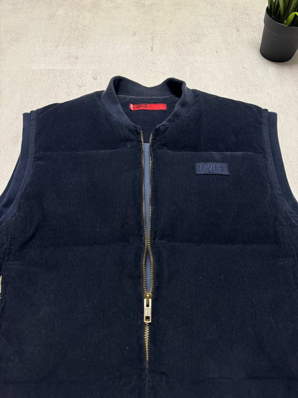 Levi's × Vintage Vintage Levis Vest Down Jacket Red Tab Velvet Baggy Mens 90s Size US M / EU 48-50 / 2 - 5 Thumbnail