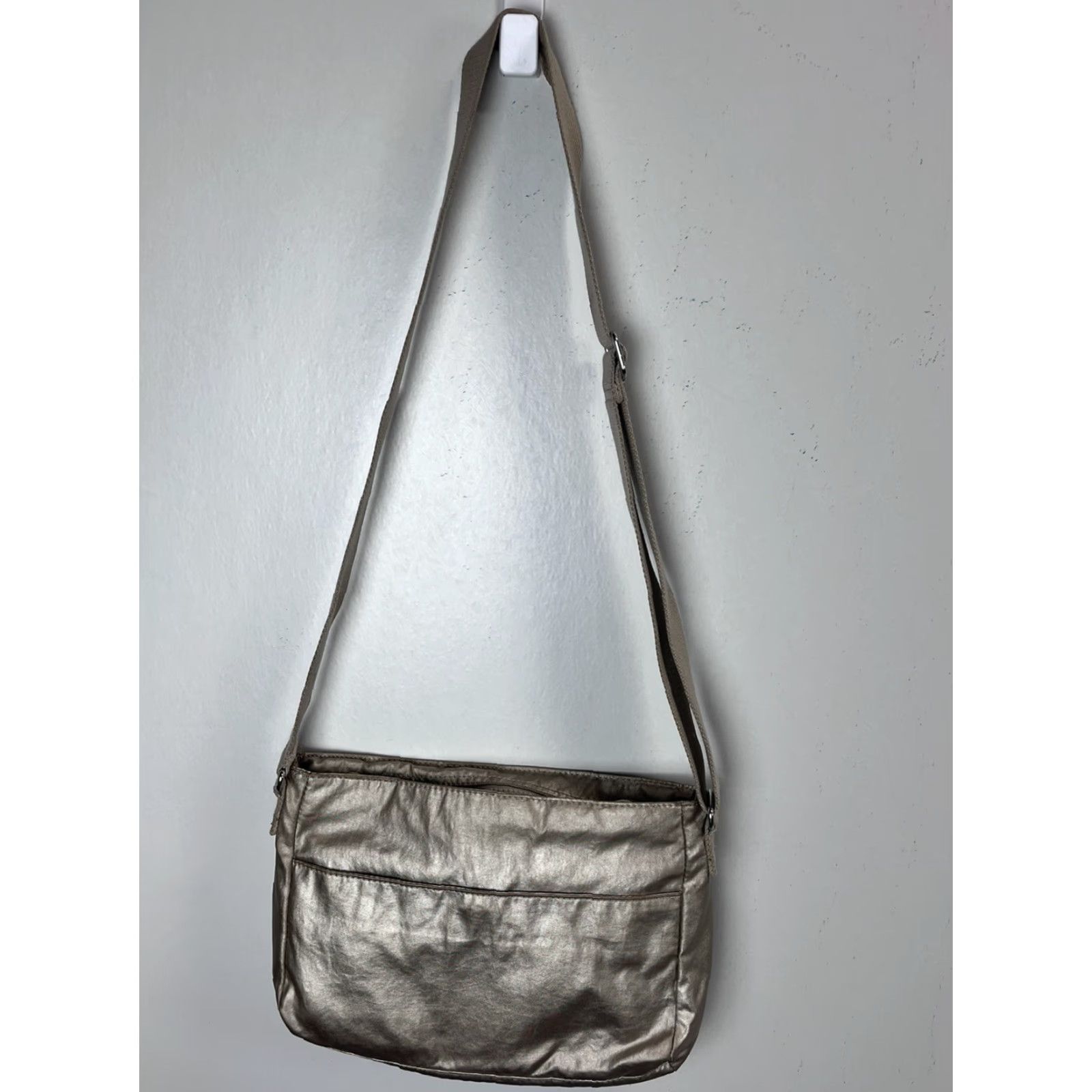 Vintage VINTAGE Kipling Crossbody Bag Purse - Women, Metallic Silver/Gold, 12” x 8”, Zipper Pockets, Nylon, GUC Sports/Day Bag Womens Size ONE SIZE - 2 Thumbnail