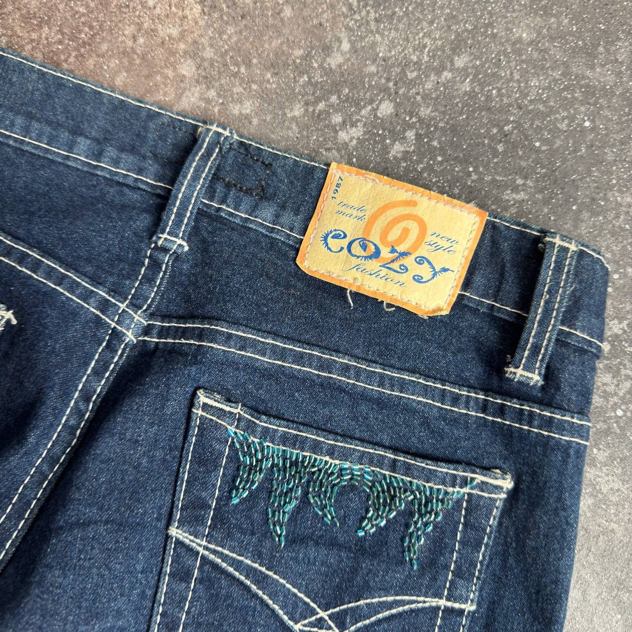 If Six Was Nine × Japanese Brand × Le Grande Bleu (L.G.B.) Cozy Jeans Vintage Y2K Low Rise Mega Flared Jeans Size 28" / US 6 / IT 42 - 11 Thumbnail