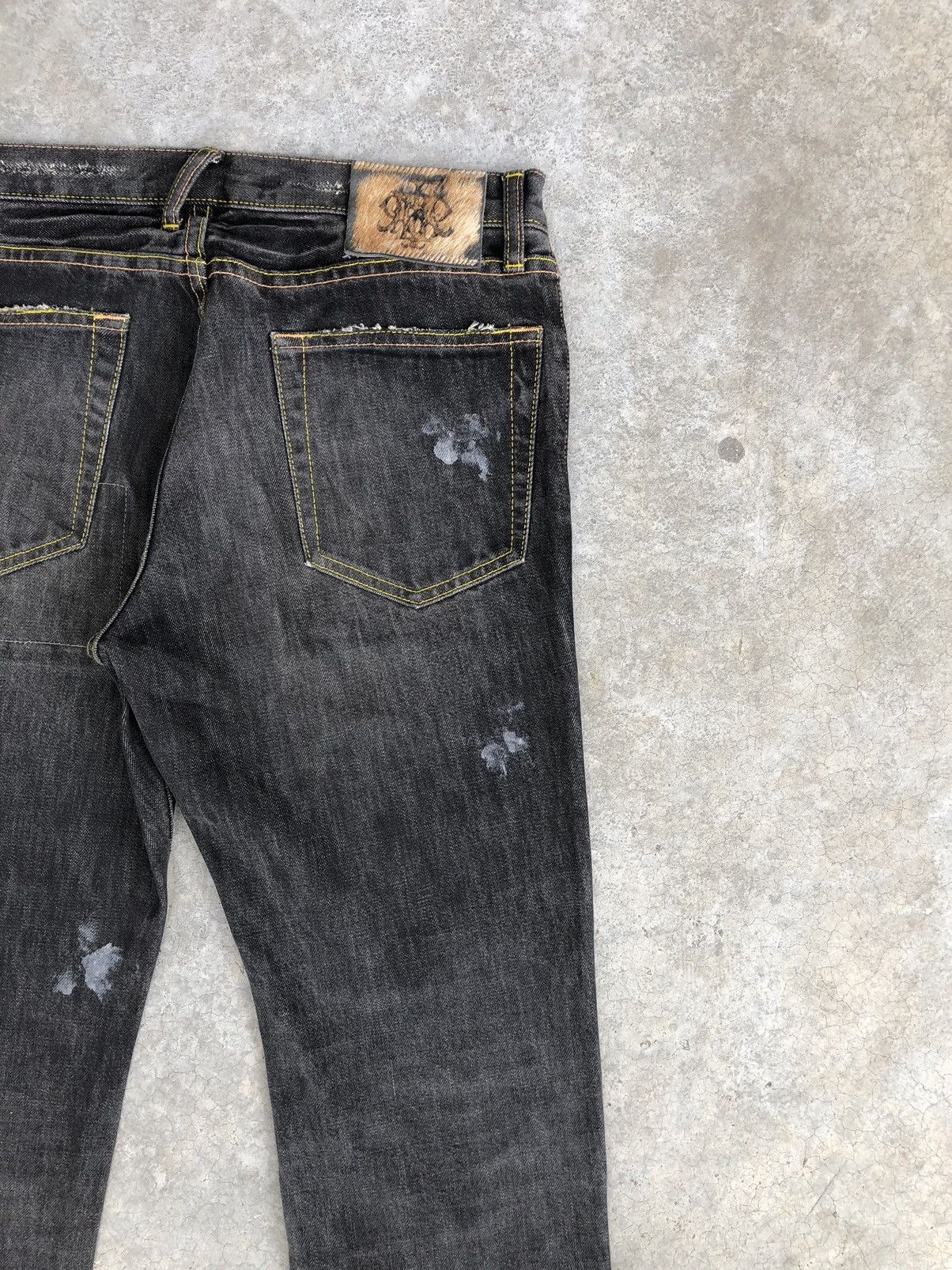 Who Decides War PPFM Distressed Jeans Size US 31 - 10 Thumbnail