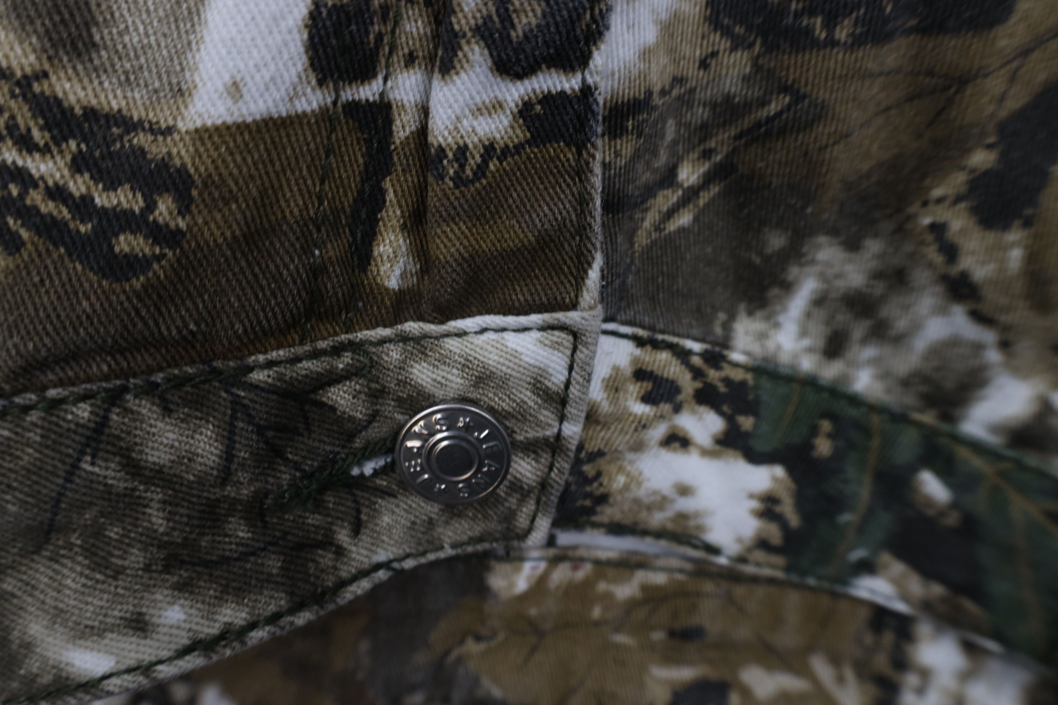 Vintage Vintage 90s Streetwear Faded Camouflage Wide Leg Cargo Pants Size US 34 / EU 50 - 6 Thumbnail