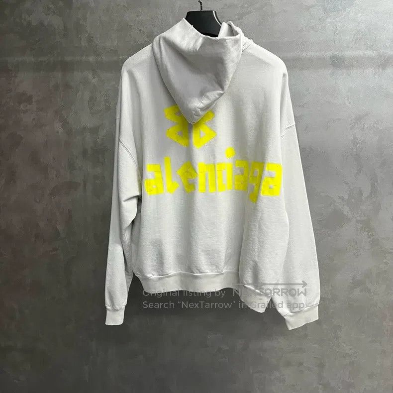 Balenciaga Balenciaga Ripped Letter Print Hooded Sweatshirt Size US M / EU 48-50 / 2 - 2 Thumbnail