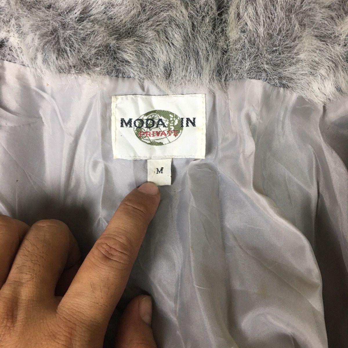 Japanese Brand Moda In Boa Acrylic Like Mink Fur Crop Hoodie Size M / US 6-8 / IT 42-44 - 9 Thumbnail