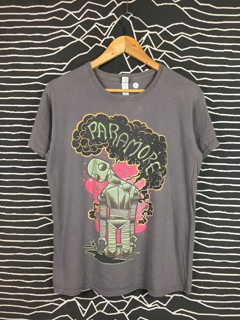 Band Tees Paramore American Alternative Rock Band Tee Size US M / EU 48-50 / 2 - 1 Thumbnail