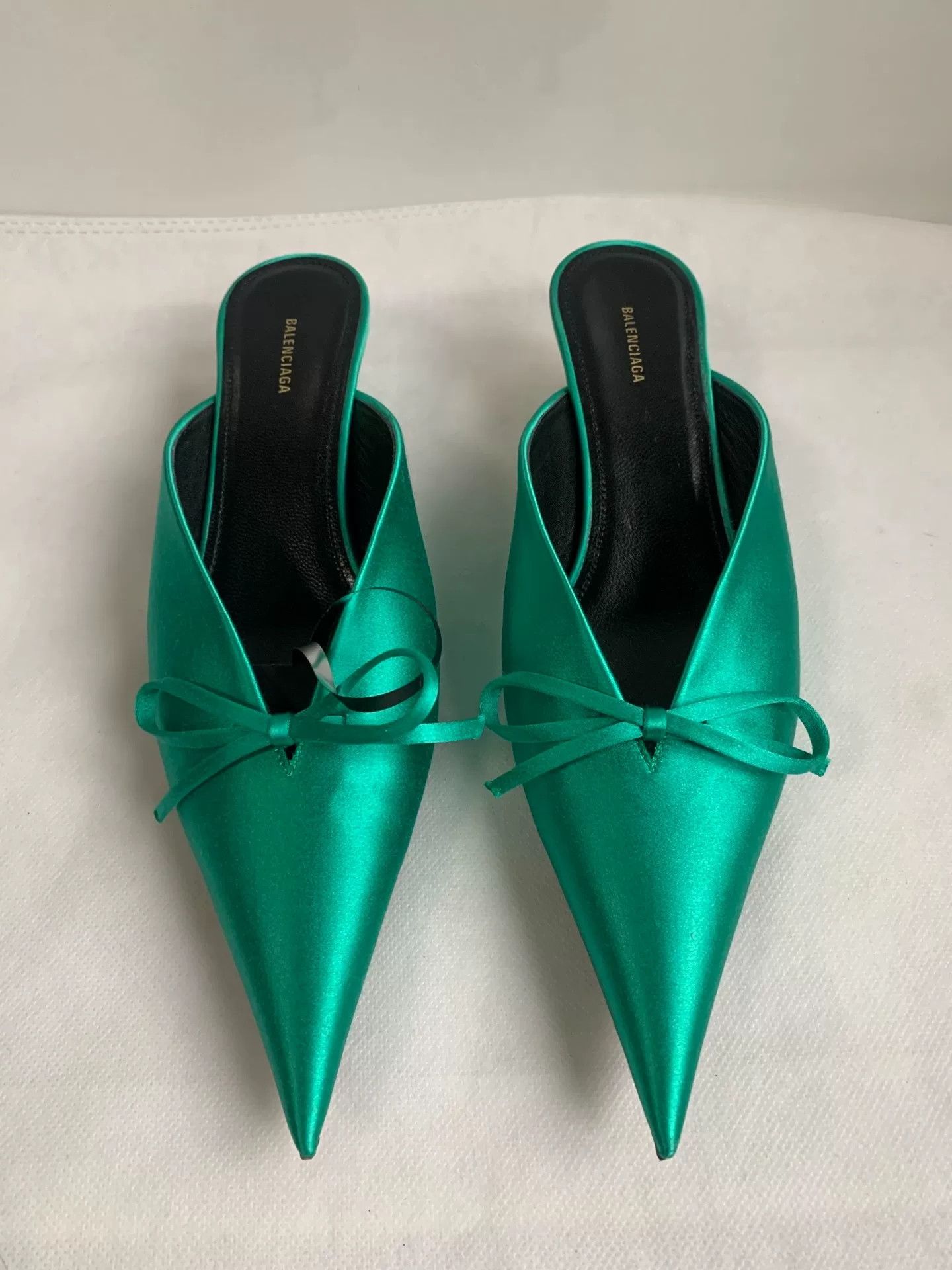 Balenciaga Balenciaga Green Bow Mules Size US 4 / IT 34 - 1 Thumbnail