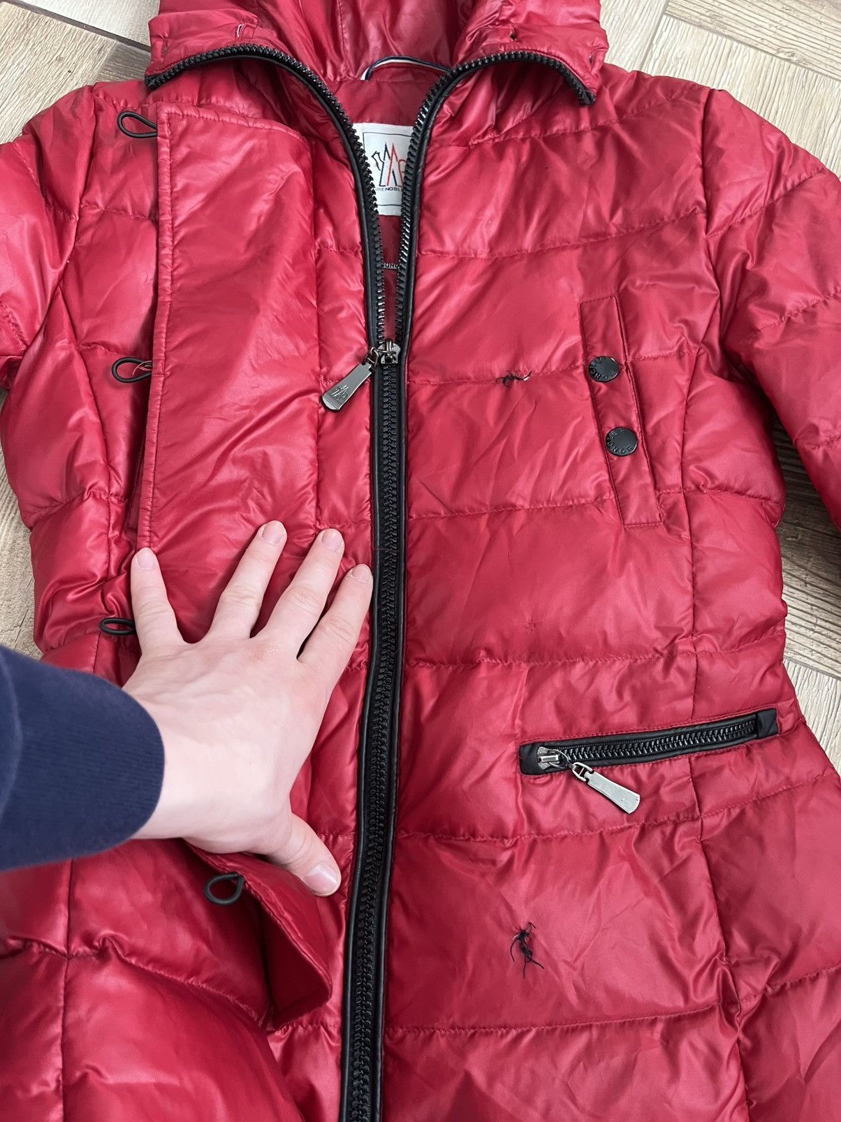 Moncler Moncler Red Down Jacket / Puffer Jacket Size M / US 6-8 / IT 42-44 - 18 Thumbnail