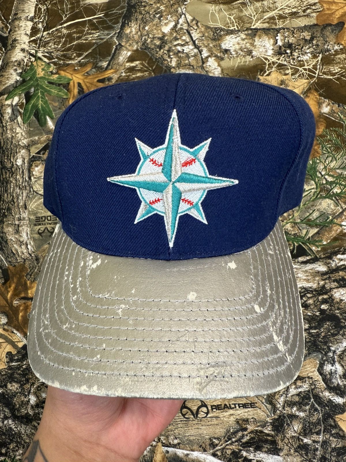 Vintage ***FINAL DROP***RARE BNWOT SEATTLE MARINERS AMERICAN NEEDLE Size ONE SIZE - 1 Thumbnail