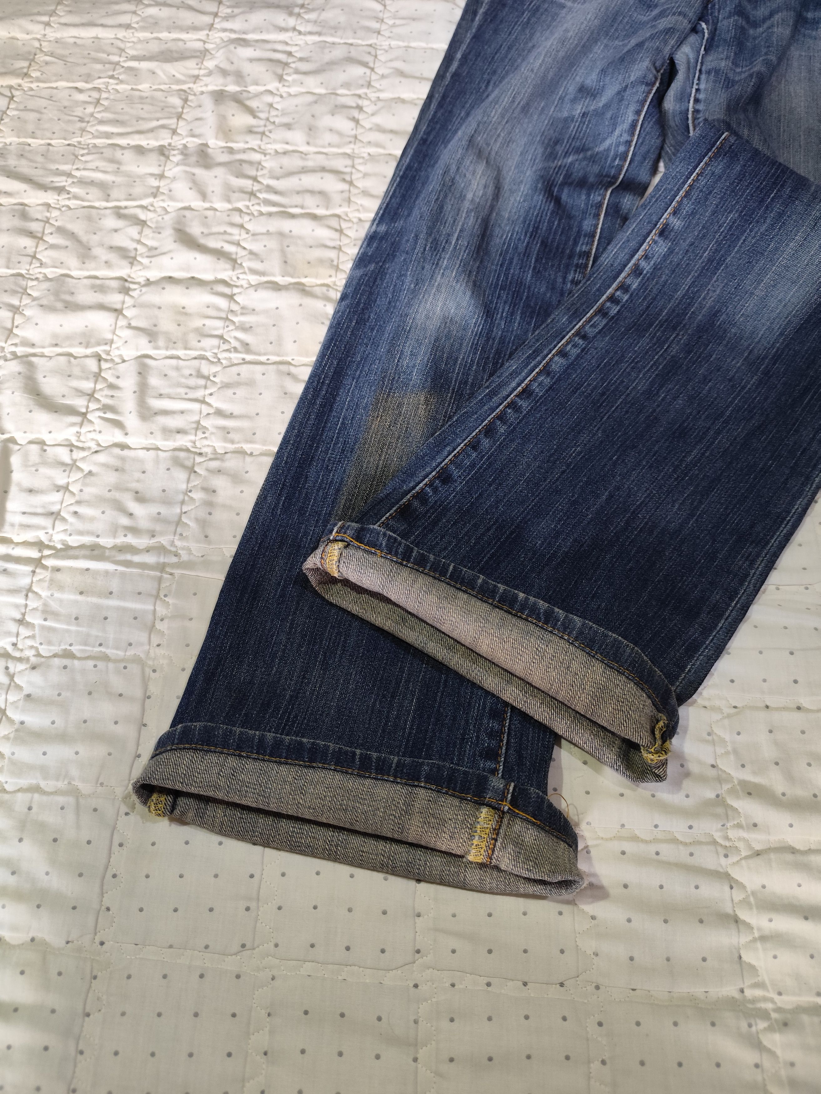 Japanese Brand × Jun Takahashi × Uniqlo Vintage Uniqlo U Flare Denim J014 Size 26" / US 2 / IT 38 - 17 Thumbnail