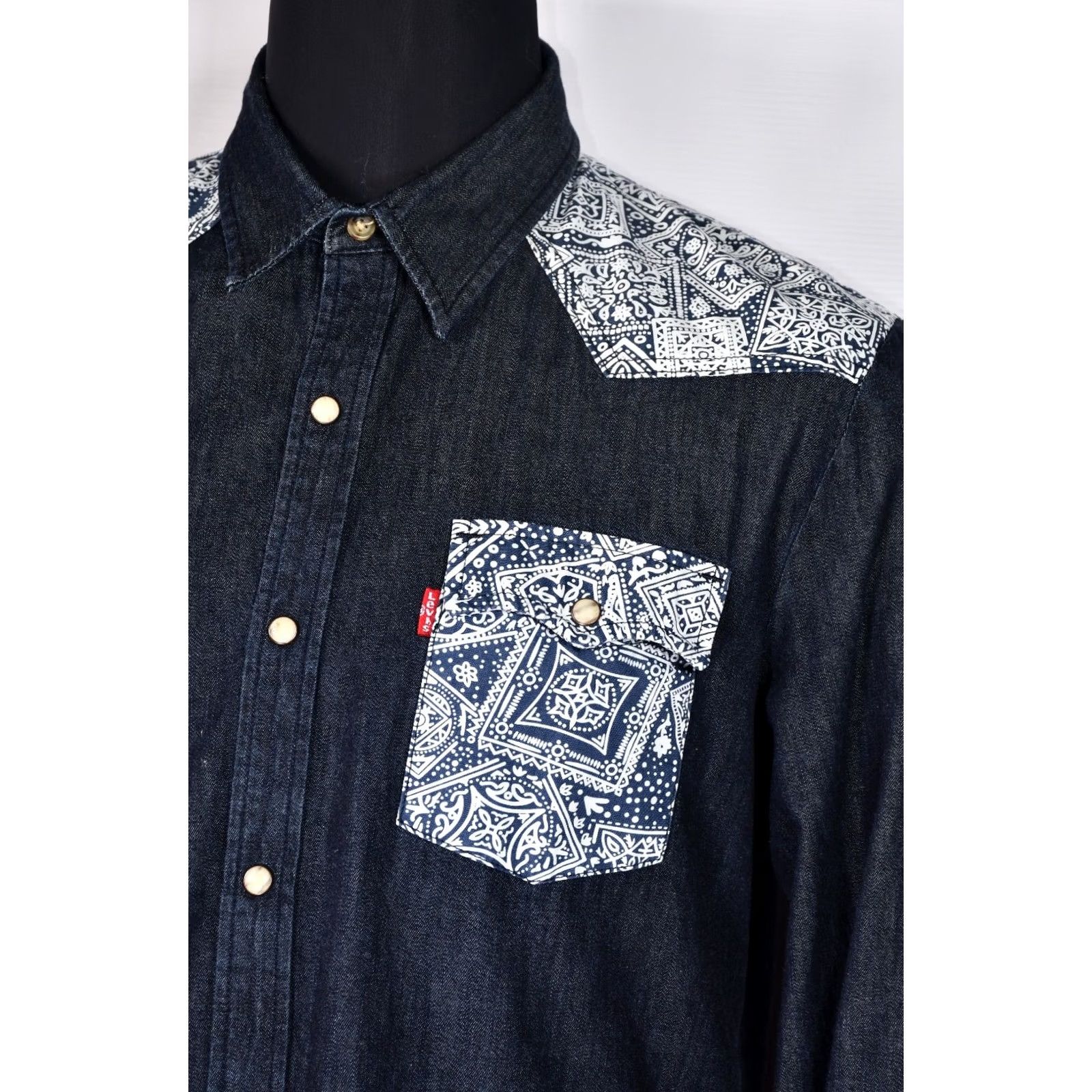 Levi's Levi's Western Shirt Denim Bandana Pearl Snap size L Men Blue Regular Short Sleeve? Size US L / EU 52-54 / 3 - 3 Thumbnail