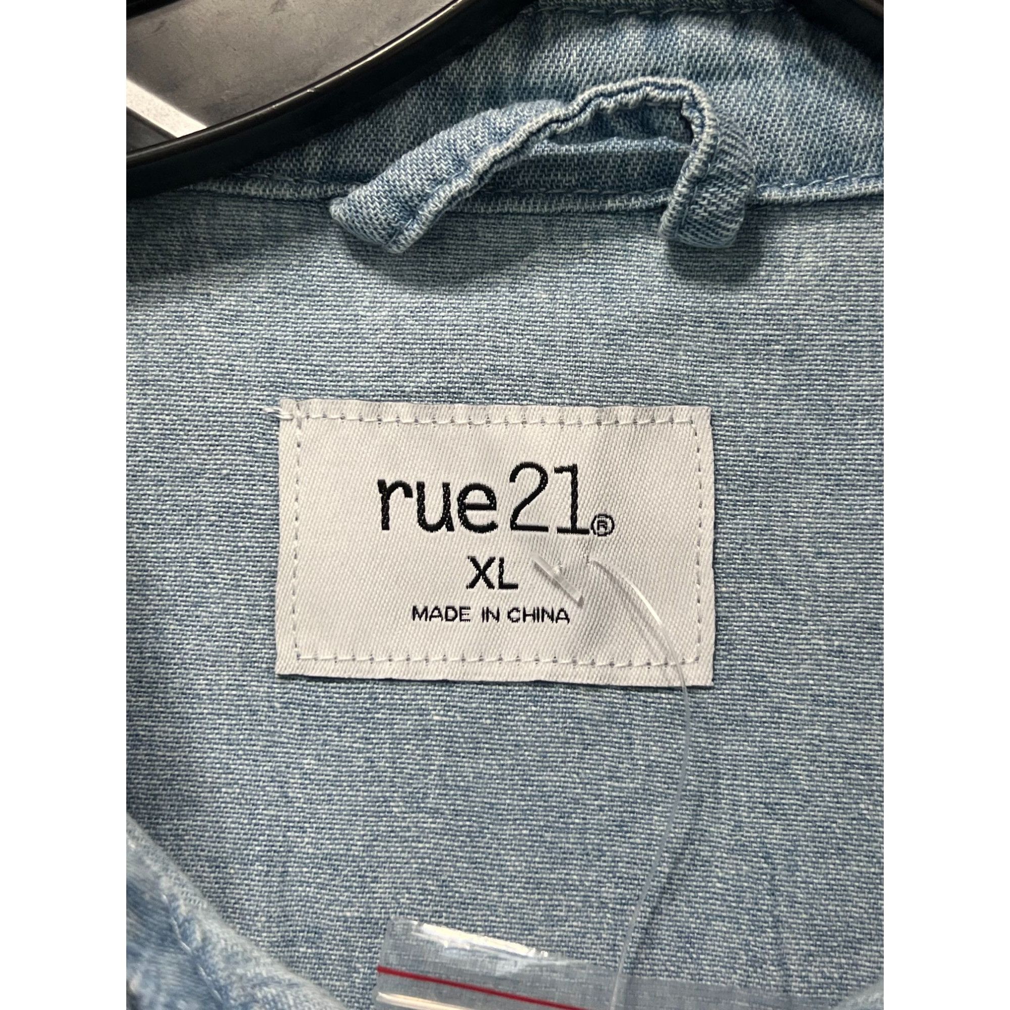 rue21 Rue 21 - Women's Chambray Long Sleeve Button Down Shirt With Size XL / US 12-14 / IT 48-50 - 12 Thumbnail