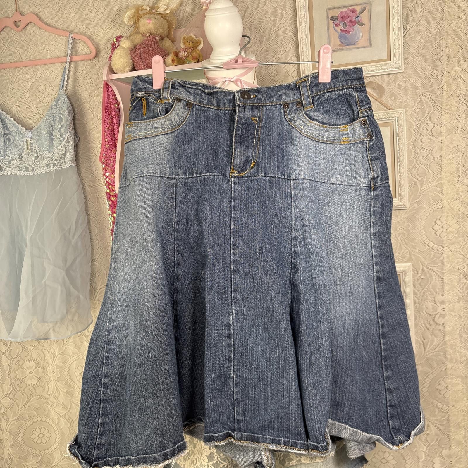 Other y2k light wash distressed denim midi skirt Size 32" / US 10 / IT 46 - 1 Thumbnail