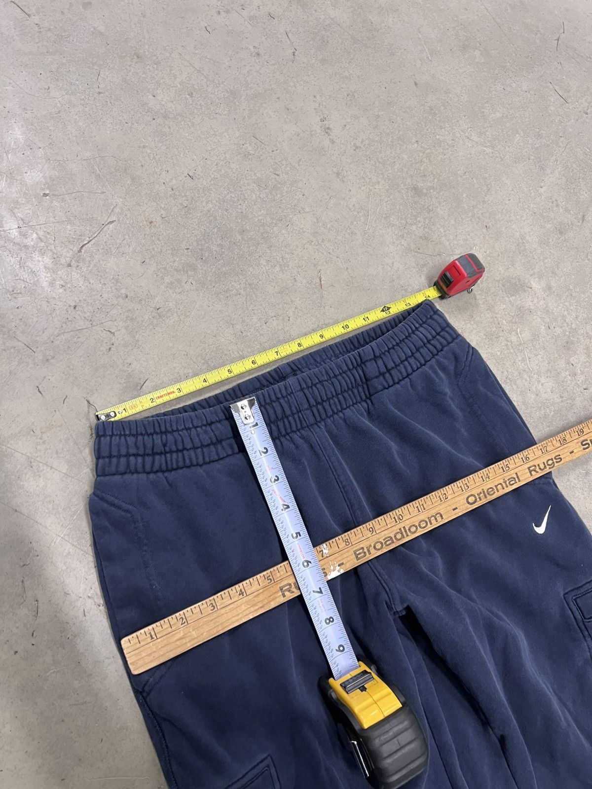 Nike Y2K vintage baggy Nike navy cargo sweatpants Size US 30 / EU 46 - 4 Thumbnail