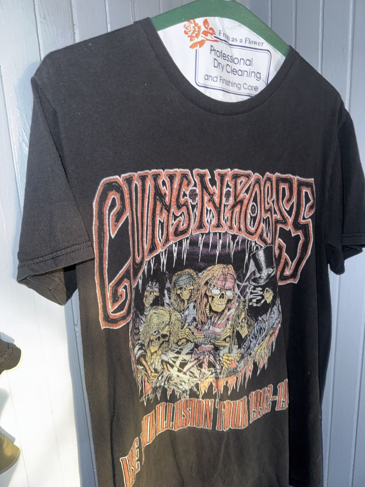 Vintage Guns N’ Roses “Use Your Illusion” Vintage T-Shirt - rare Size US L / EU 52-54 / 3 - 2 Thumbnail