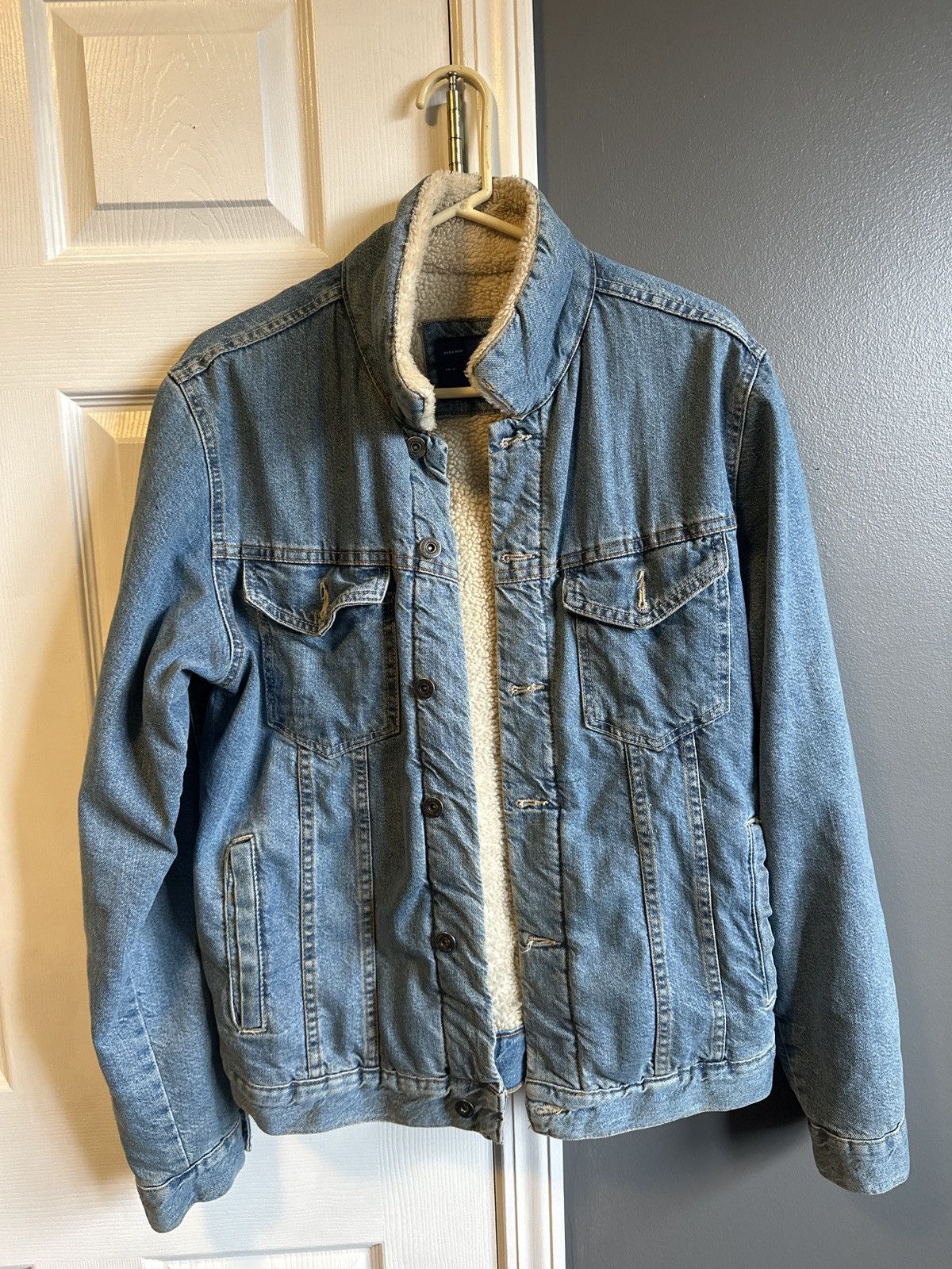 Zara Sherpa-Lined Denim Trucker Jacket – Classic Blue Jean Jacket Size US XL / EU 56 / 4 - 1 Thumbnail