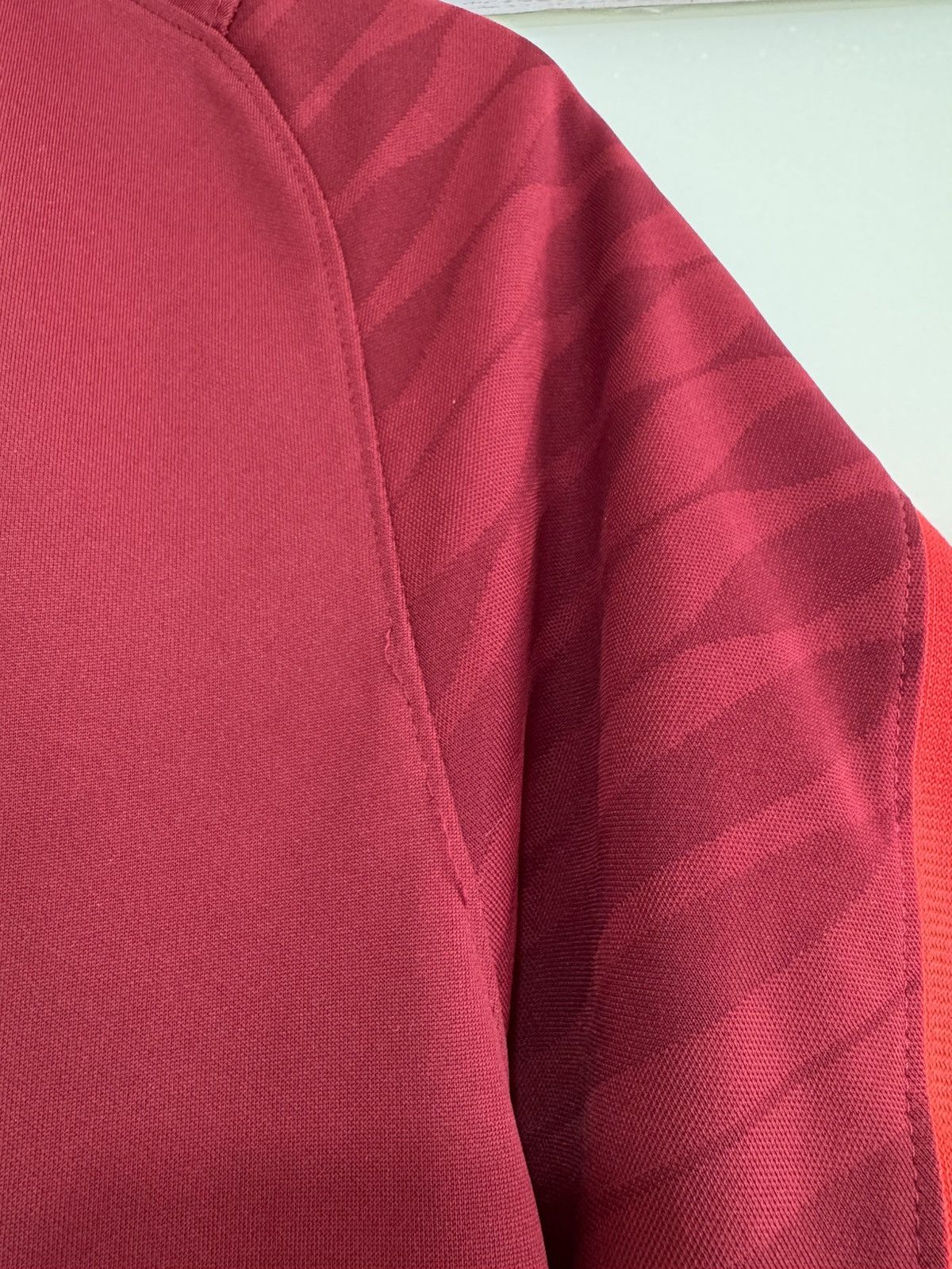 Nike Liverpool 2021-2022 Soccer Training Jersey Football Kit Size US L / EU 52-54 / 3 - 12 Thumbnail