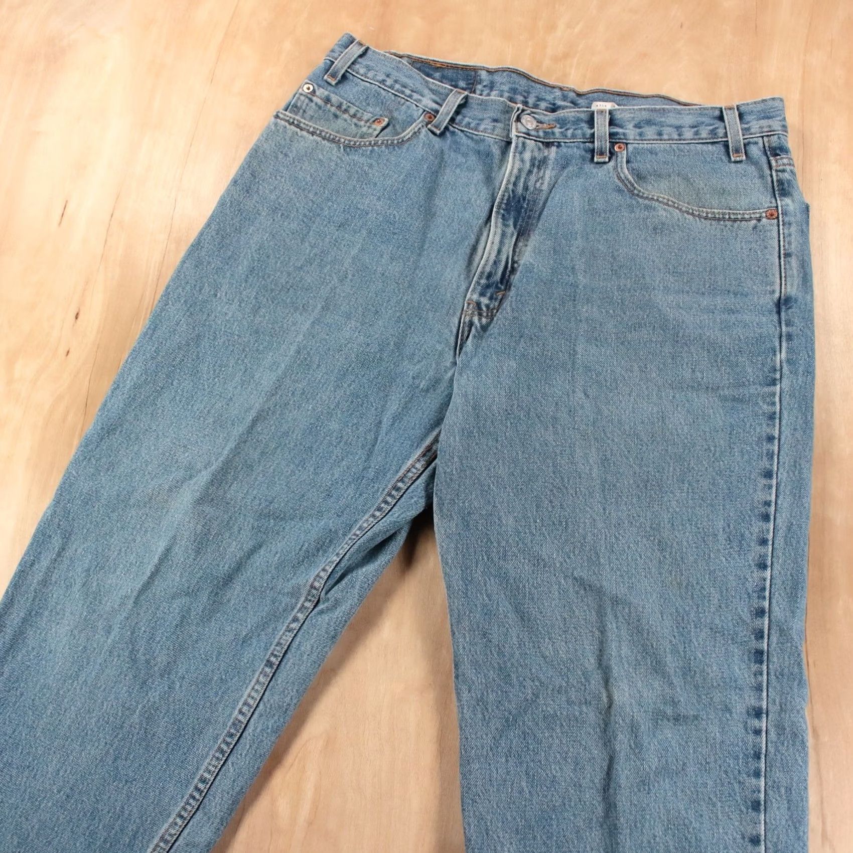Levi's VINTAGE Levi's 550 Jeans Relaxed Fit Stonewash Denim 38x30 Mens y2k USA Size US 38 / EU 54 - 3 Thumbnail