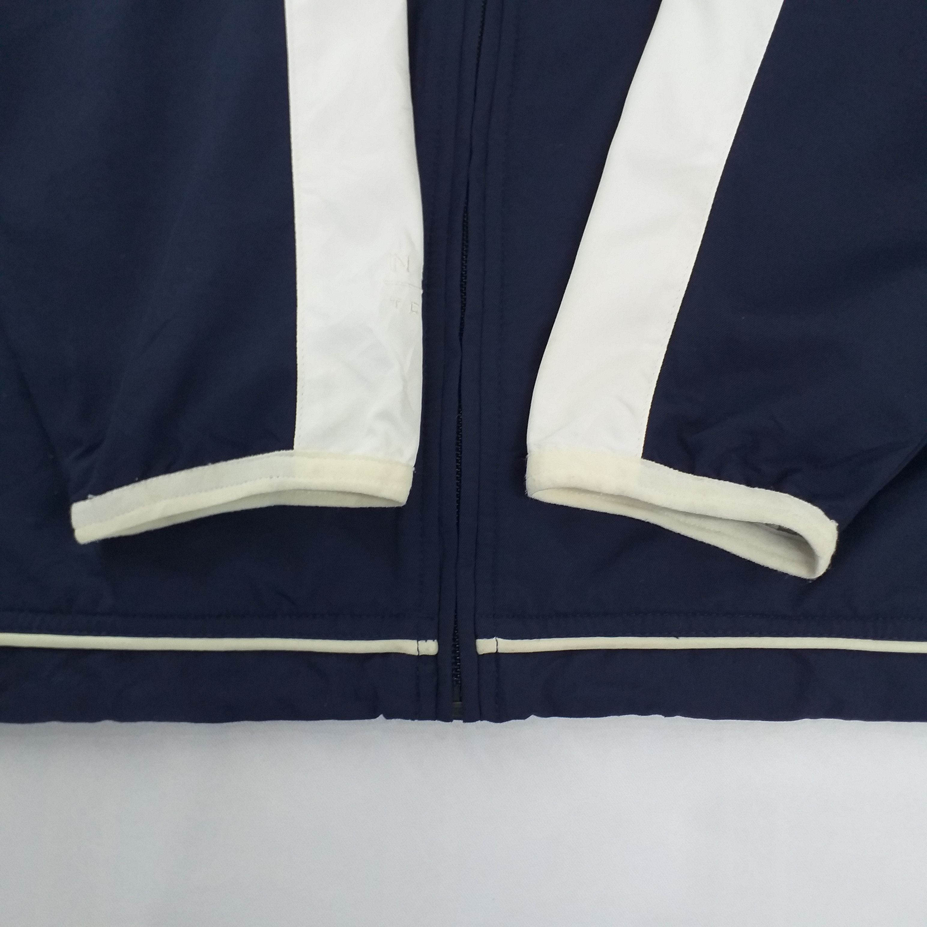 Japanese Brand Vintage Nike Court Windbreaker Jacket -J016 Size US L / EU 52-54 / 3 - 7 Thumbnail