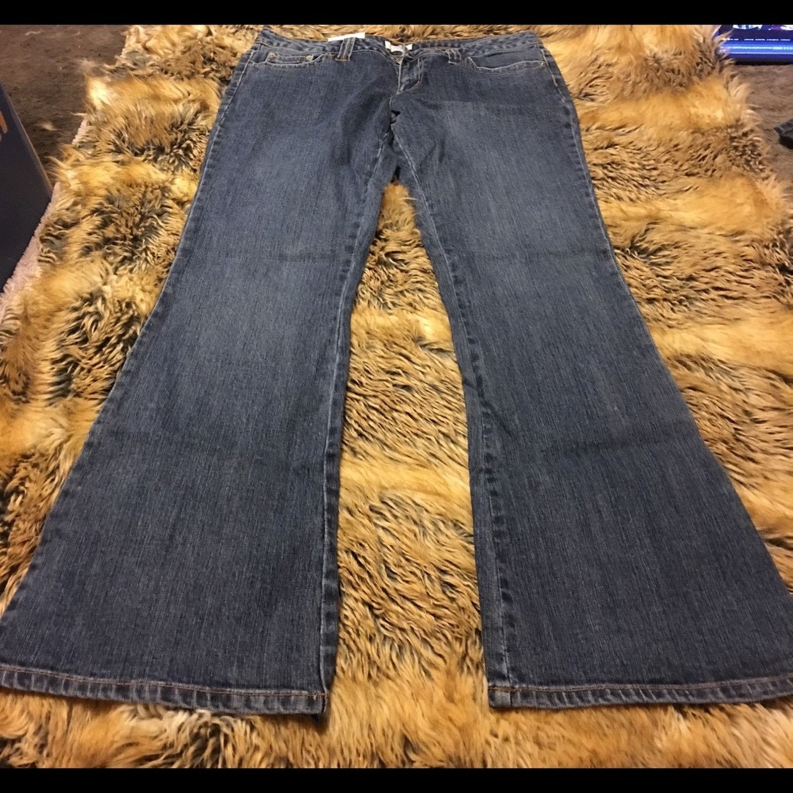 Other SO brand stretch flare jeans NWT 13 average Size 35" - 5 Thumbnail
