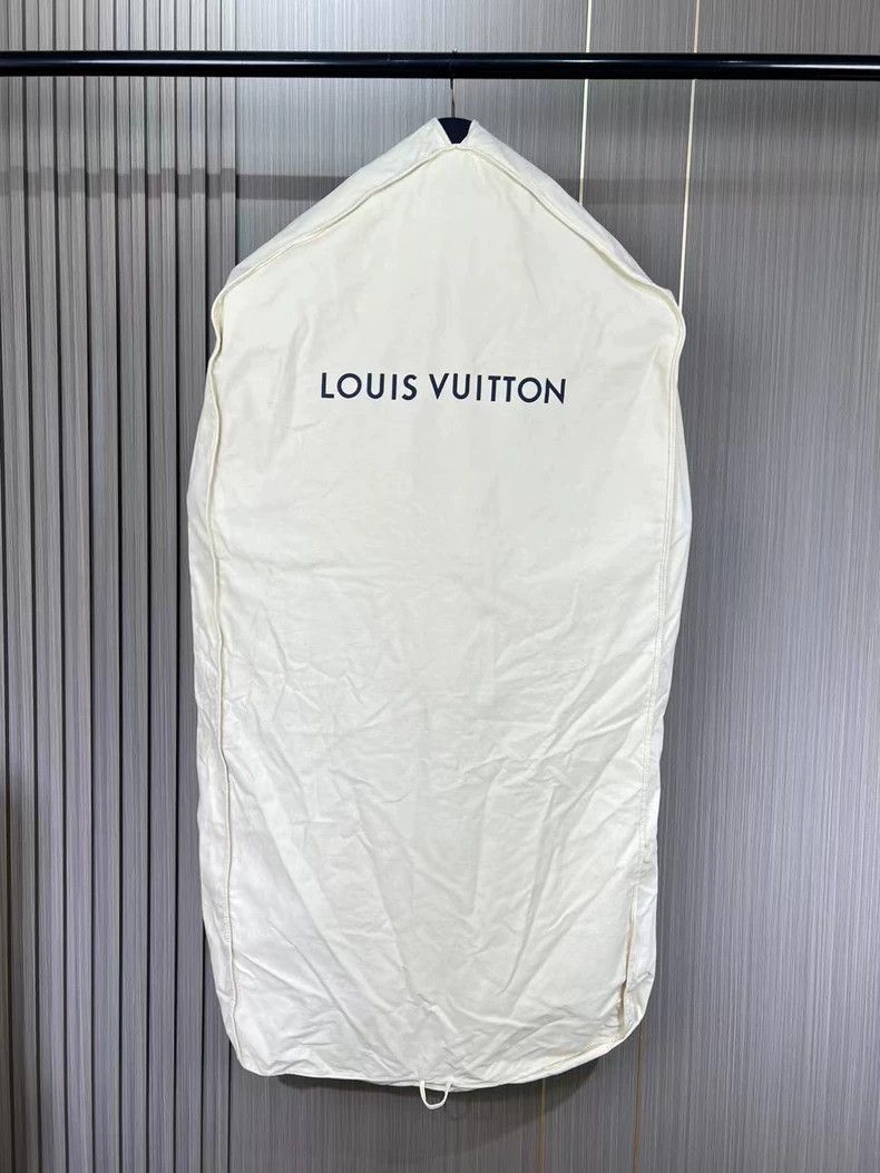 Louis Vuitton Louis Vuitton Inflatable Vest with Monogram-2506 Size US M / EU 48-50 / 2 - 7 Thumbnail
