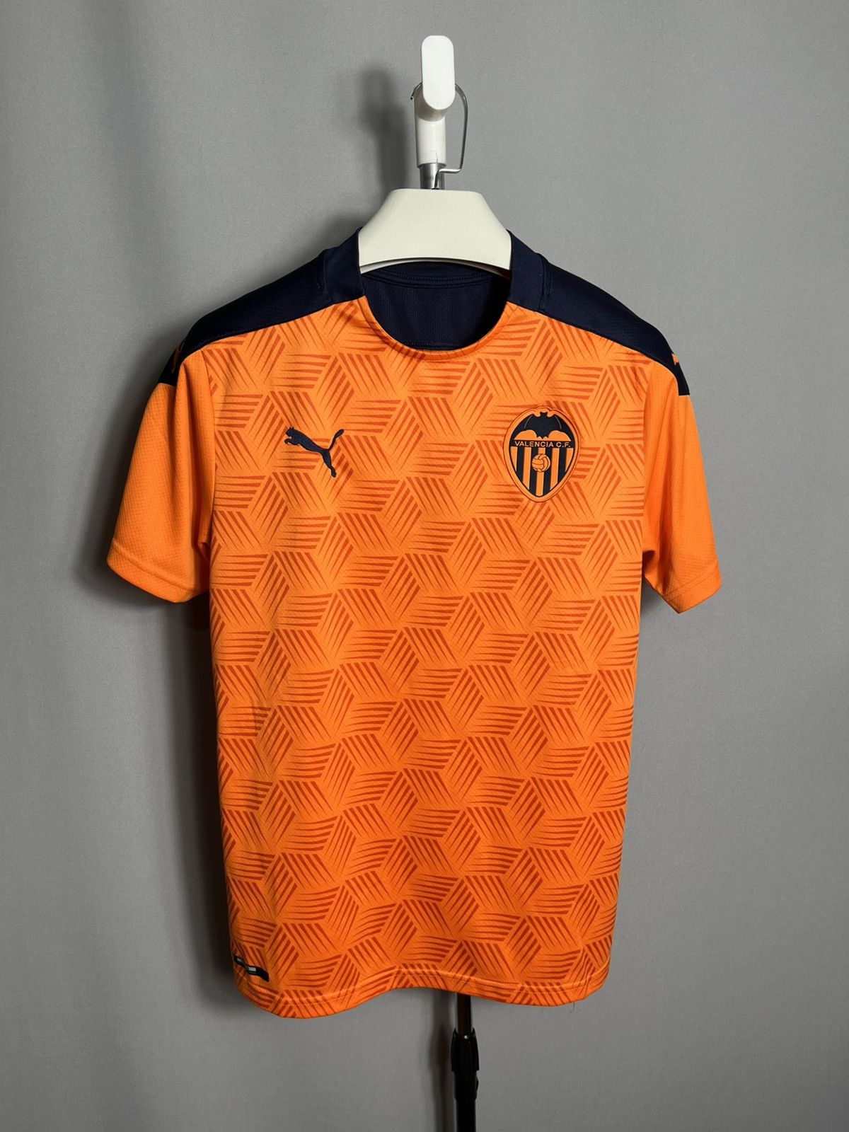 Puma × Sports Specialties VALENCIA FC 2020 2021 AWAY FOOTBALL SHIRT JERSEY CAMISETA Size US M / EU 48-50 / 2 - 1 Thumbnail