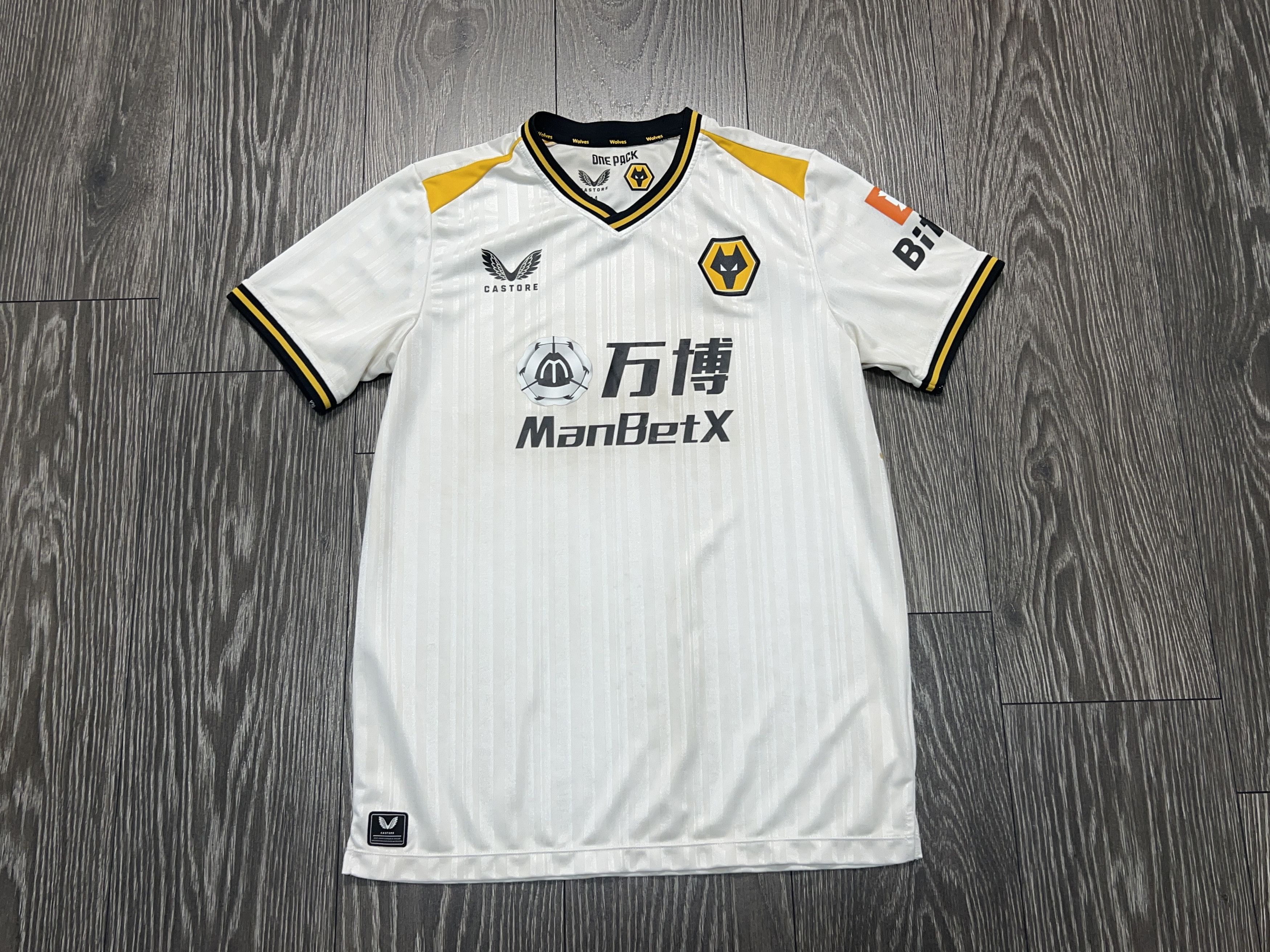 Castore Castore Wolverhampton Wanderers Football Soccer Shirt Jersey Size US M / EU 48-50 / 2 - 1 Thumbnail