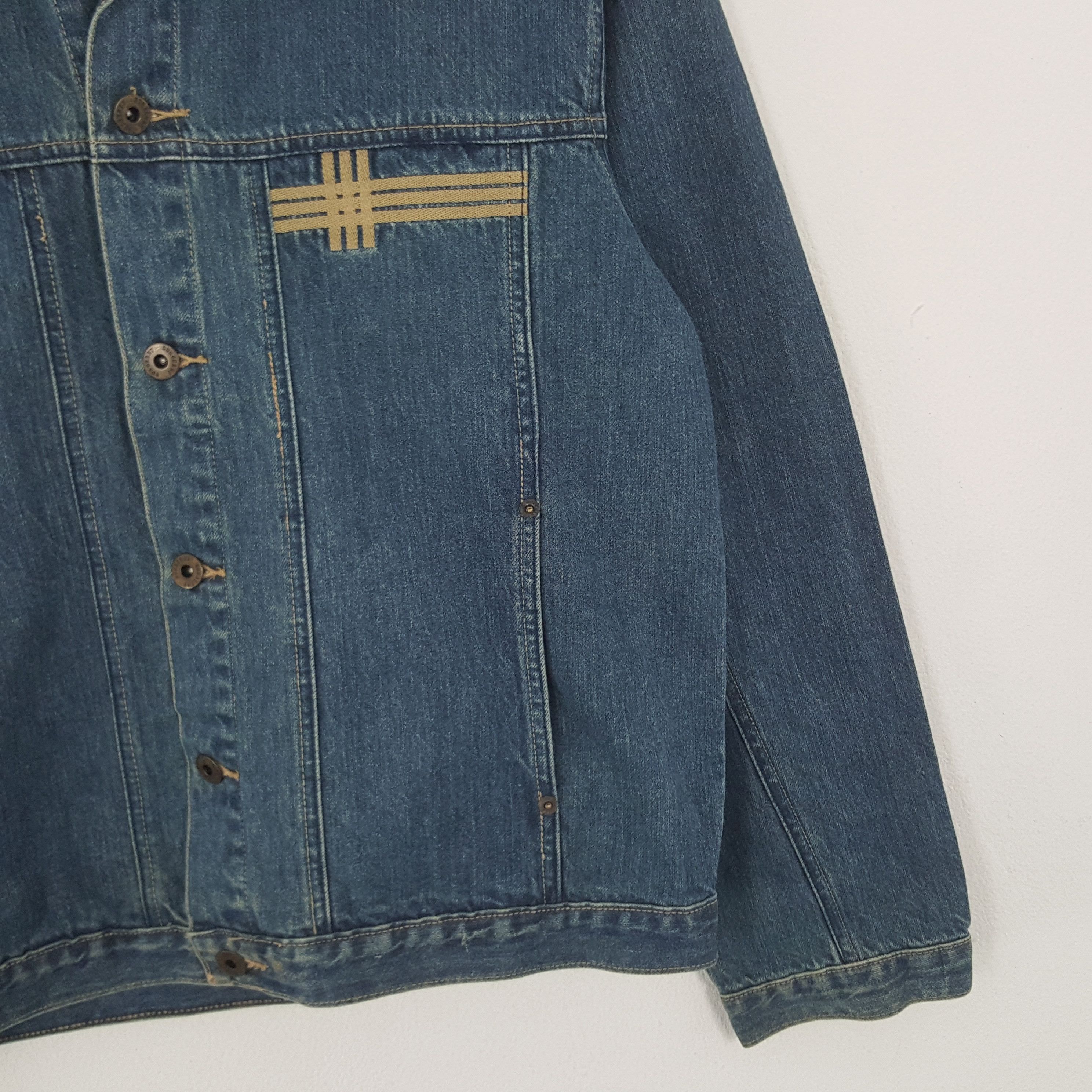 Burberry Vintage Burberry London Custom Spell Out Denim Jacket Size US S / EU 44-46 / 1 - 4 Thumbnail