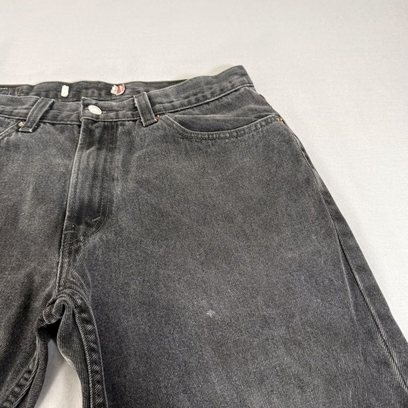 Levi's VINTAGE Levi's Jeans Mens 34x34 Black 505 Straight Fit Denim pants Y2K Size US 34 / EU 50 - 3 Thumbnail