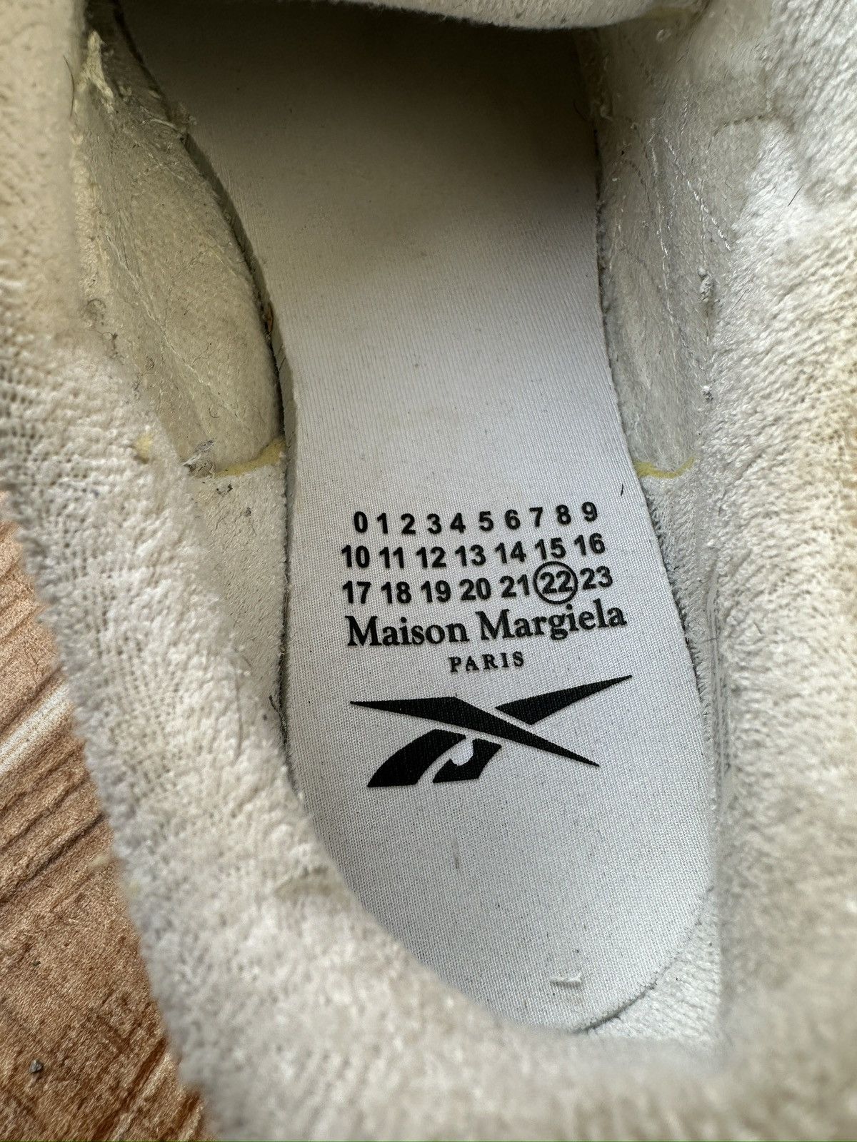 Maison Margiela × Reebok Reebok x Maison Margiela Classic Leather Tabi Sneakers Size US 9.5 / EU 42-43 - 20 Thumbnail