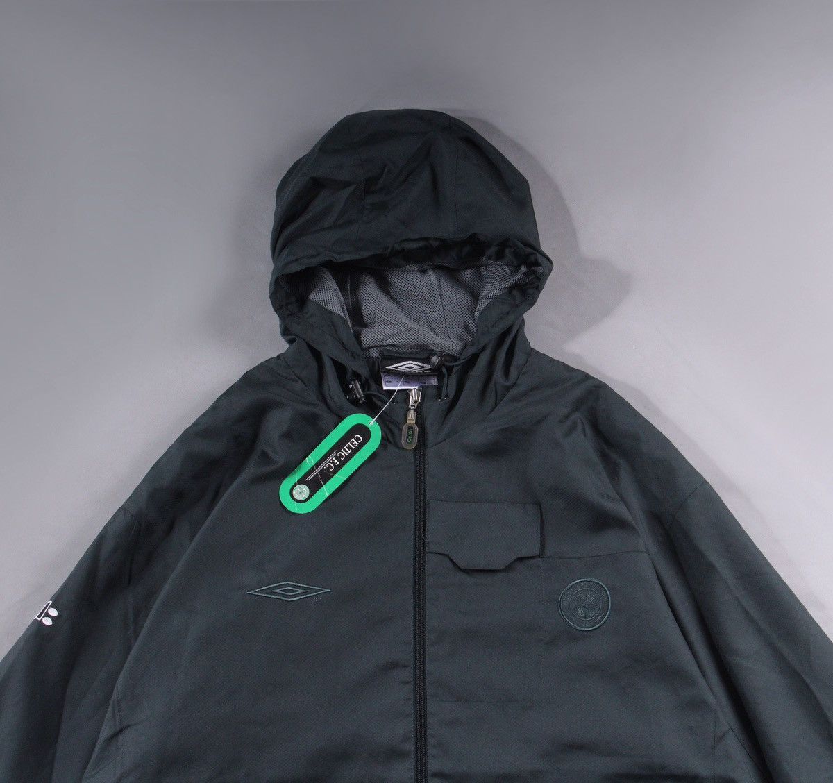 Umbro BNWT Umbro x CELTIC FC Full Zip Soccer Football Jacket XL Size US XL / EU 56 / 4 - 2 Thumbnail