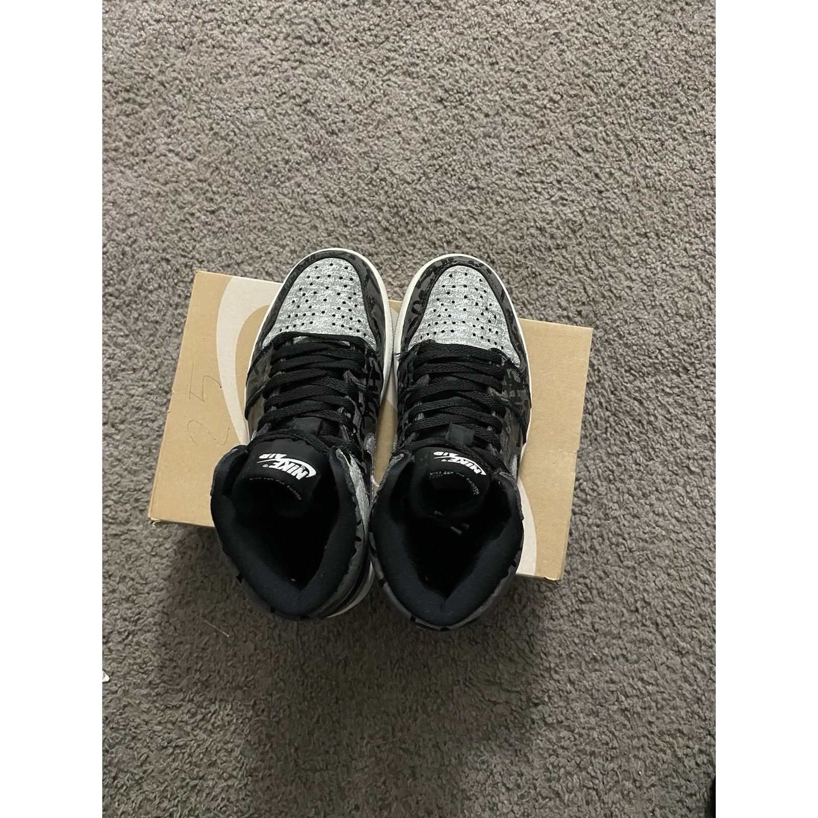 Nike Size 5y- Nike Jordan Retro 1 Rebellionaire Men’s Women’s 6.5 Size US 5 / EU 37 - 4 Thumbnail
