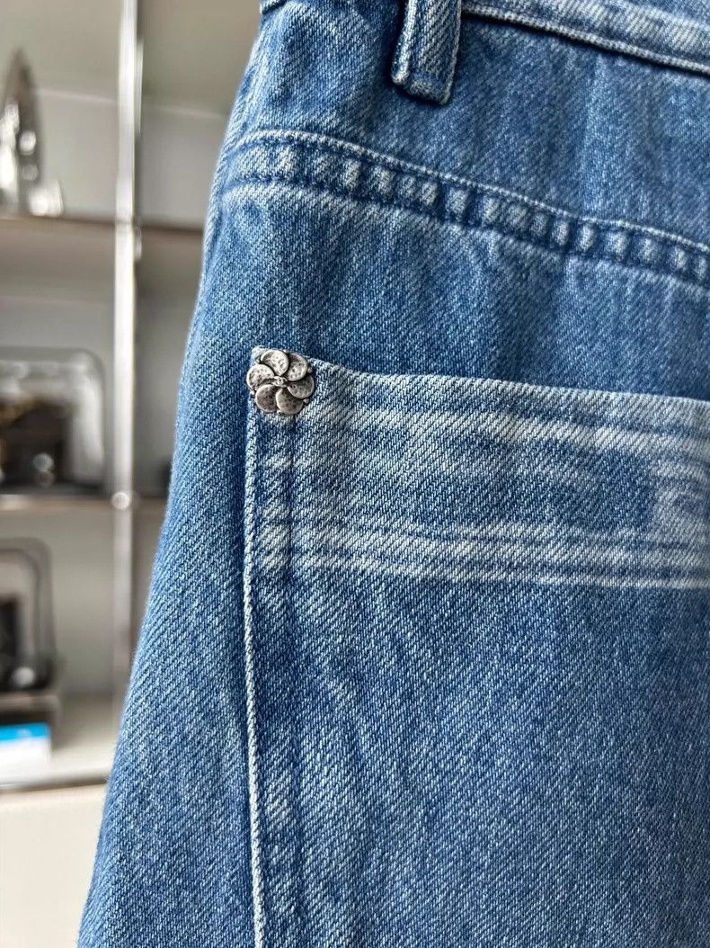Chanel Chanel Blue jeans 2504-Nextarrow Size 42" / US 20 - 6 Thumbnail