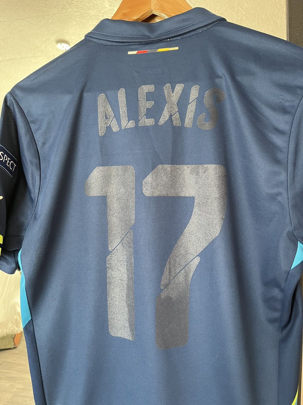 Puma Puma Asenal 17 Alexis Sanchez Polo Home Jersey Blue Size US S / EU 44-46 / 1 - 12 Thumbnail