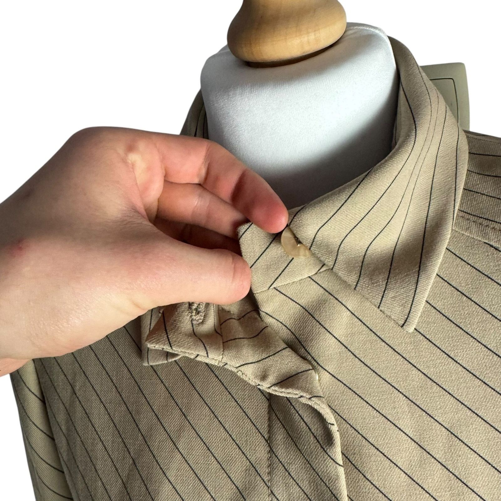 Versace × Vintage Versace Classic Beige Belted Coat Size M / US 6-8 / IT 42-44 - 4 Thumbnail
