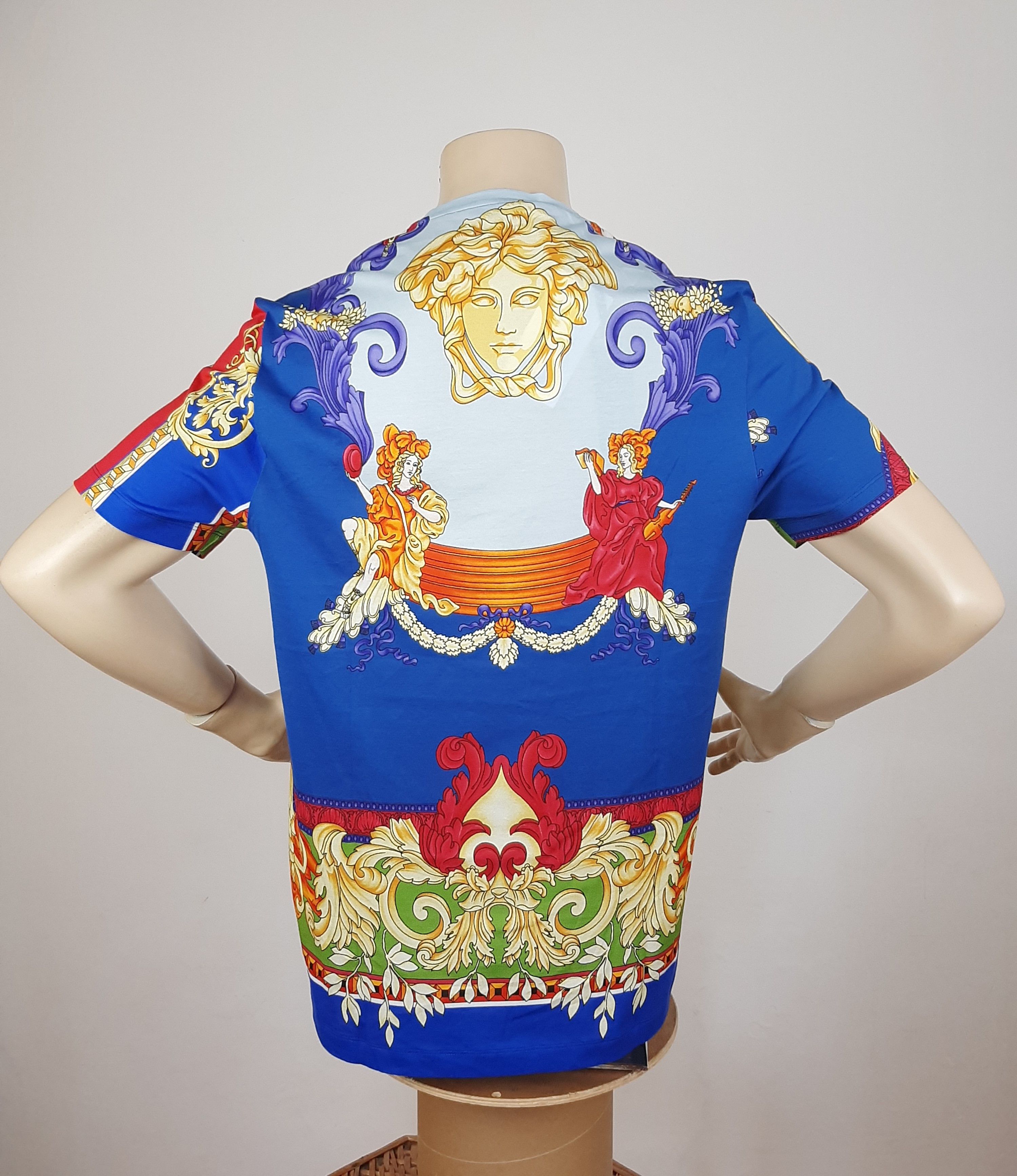 Versace Versace Renaissance Medusa Print T-Shirt Men's Size M Size US M / EU 48-50 / 2 - 4 Thumbnail